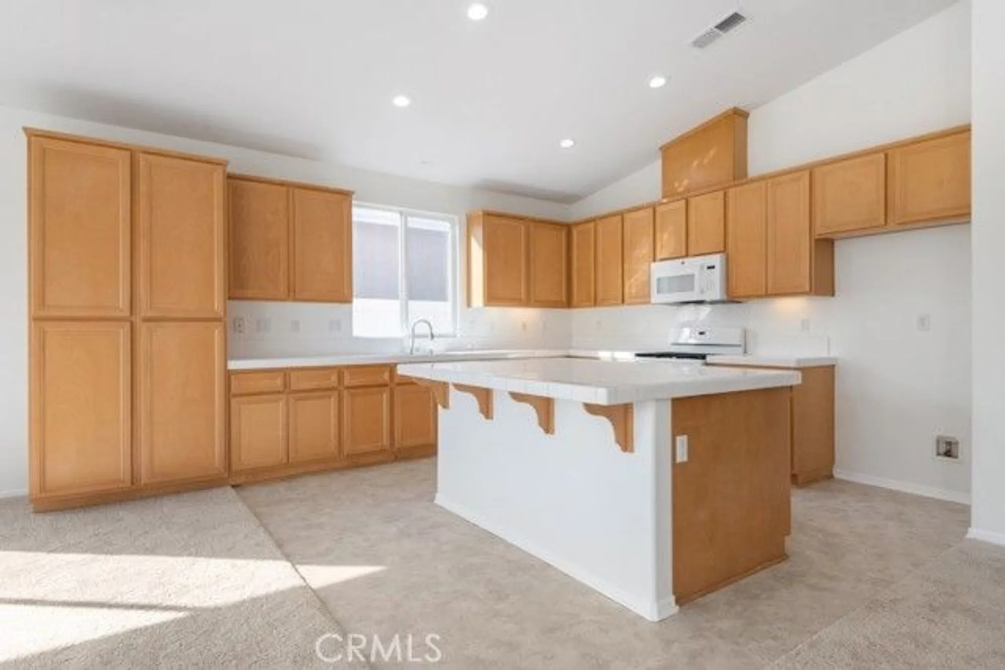 Property Slideshow image 5 of 30 | 1583 turtle crk, Beaumont, CA, 92223