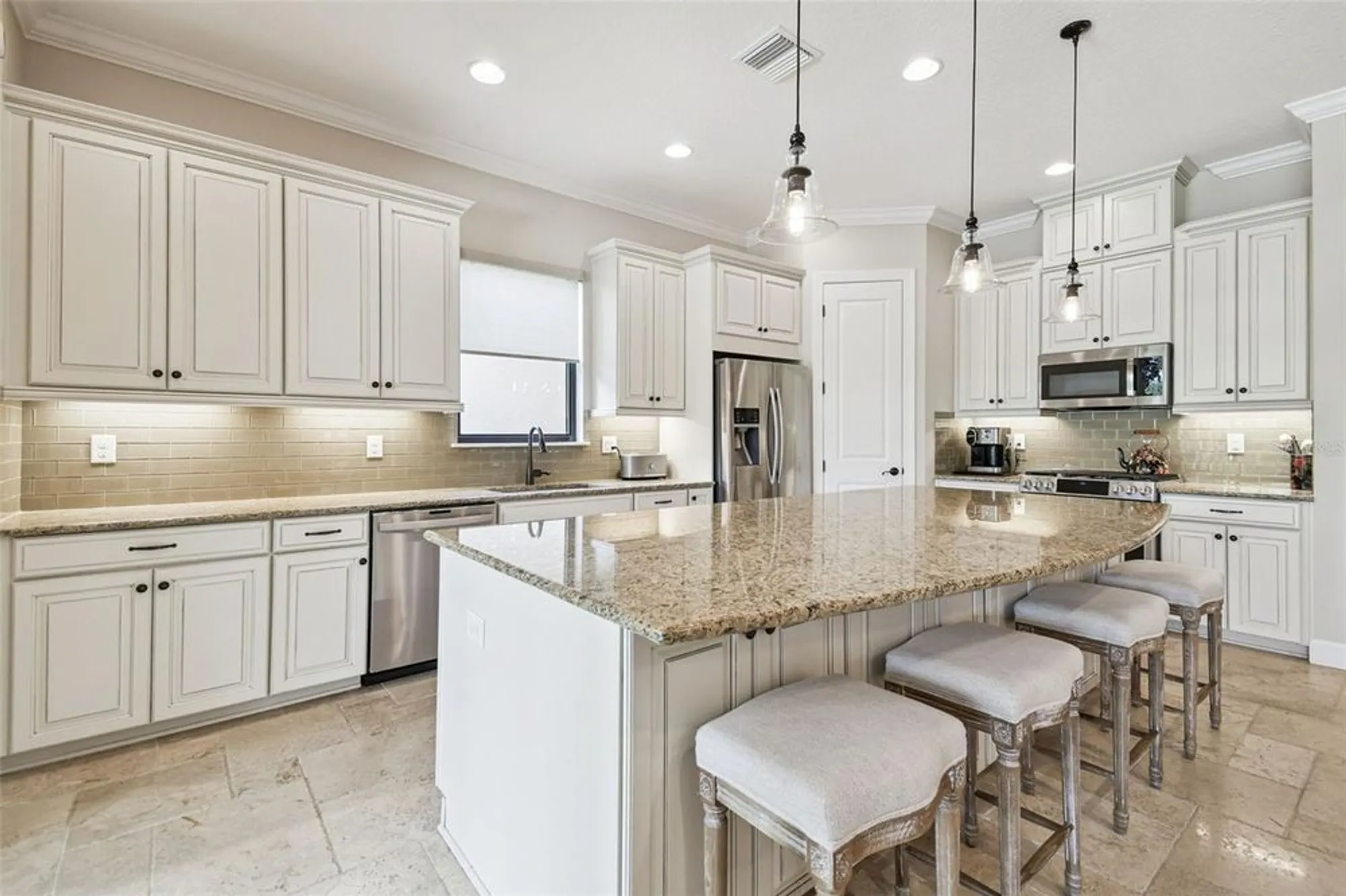 Property Slideshow image 37 of 70 | 8621 grand alberato rd, Tampa, FL, 33647
