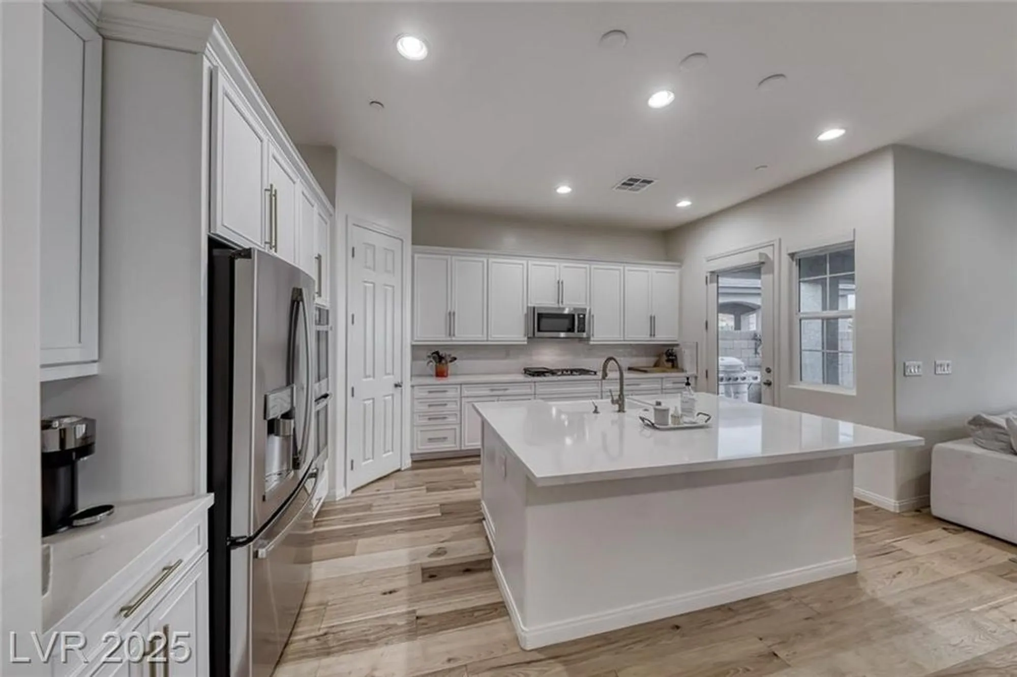 Property Slideshow image 23 of 78 | 32 tatahatso point st, Henderson, NV, 89011