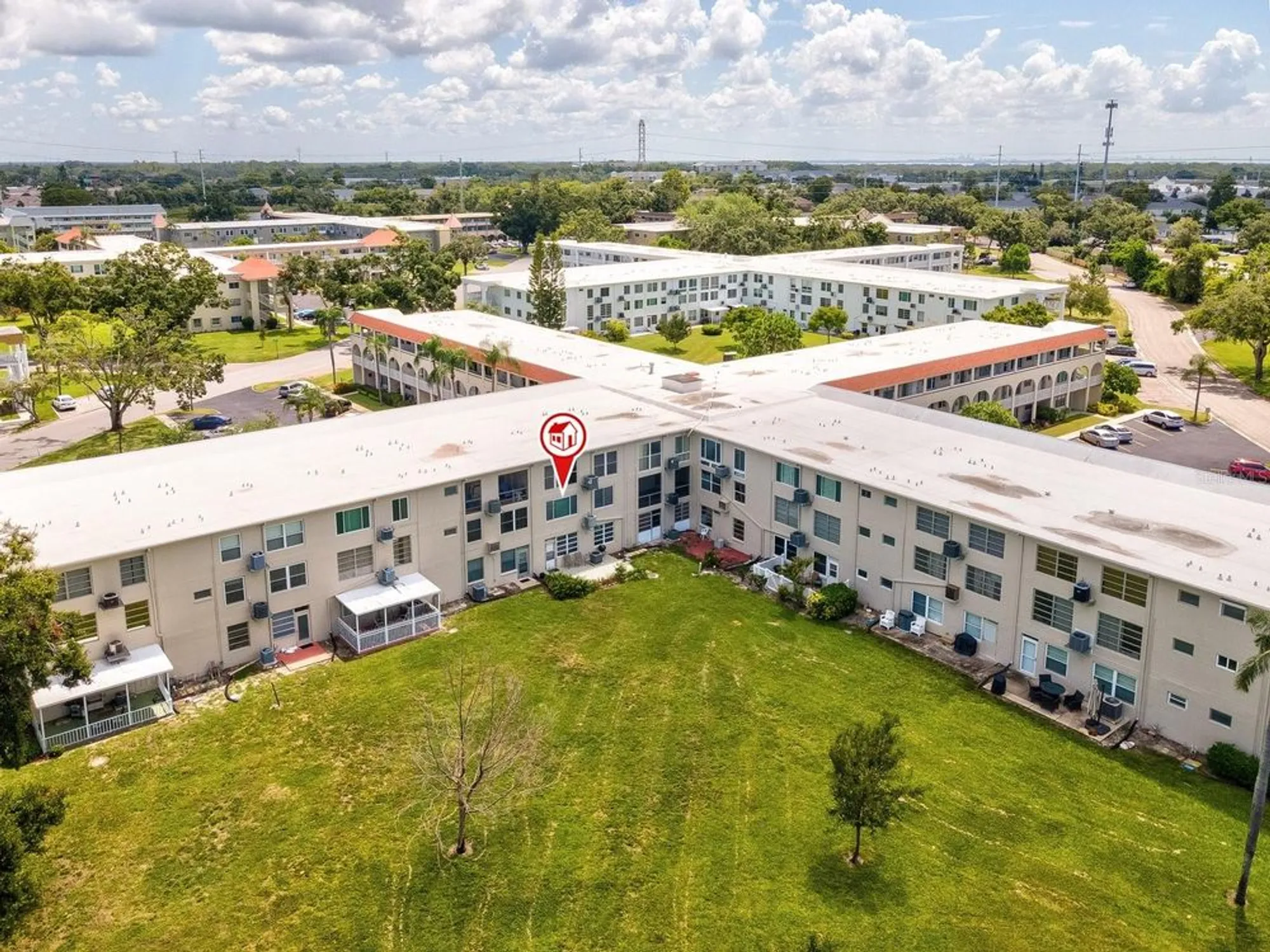 Property Slideshow image 36 of 65 | 2433 brazilia dr apt 43, Clearwater, FL, 33763