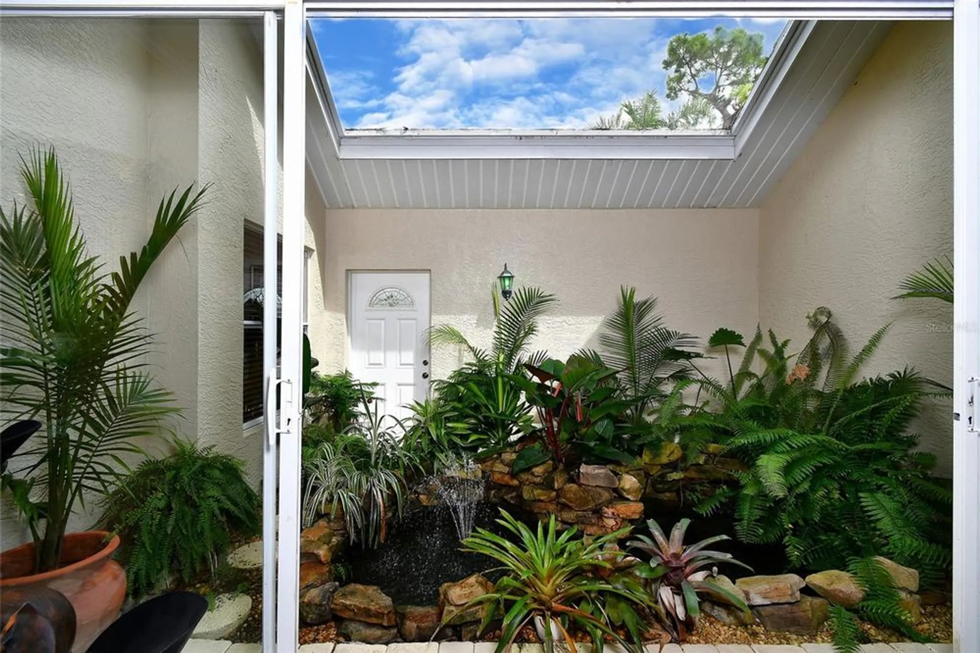 Property Slideshow image 18 of 44 | 6030 key largo cir, Punta Gorda, FL, 33955