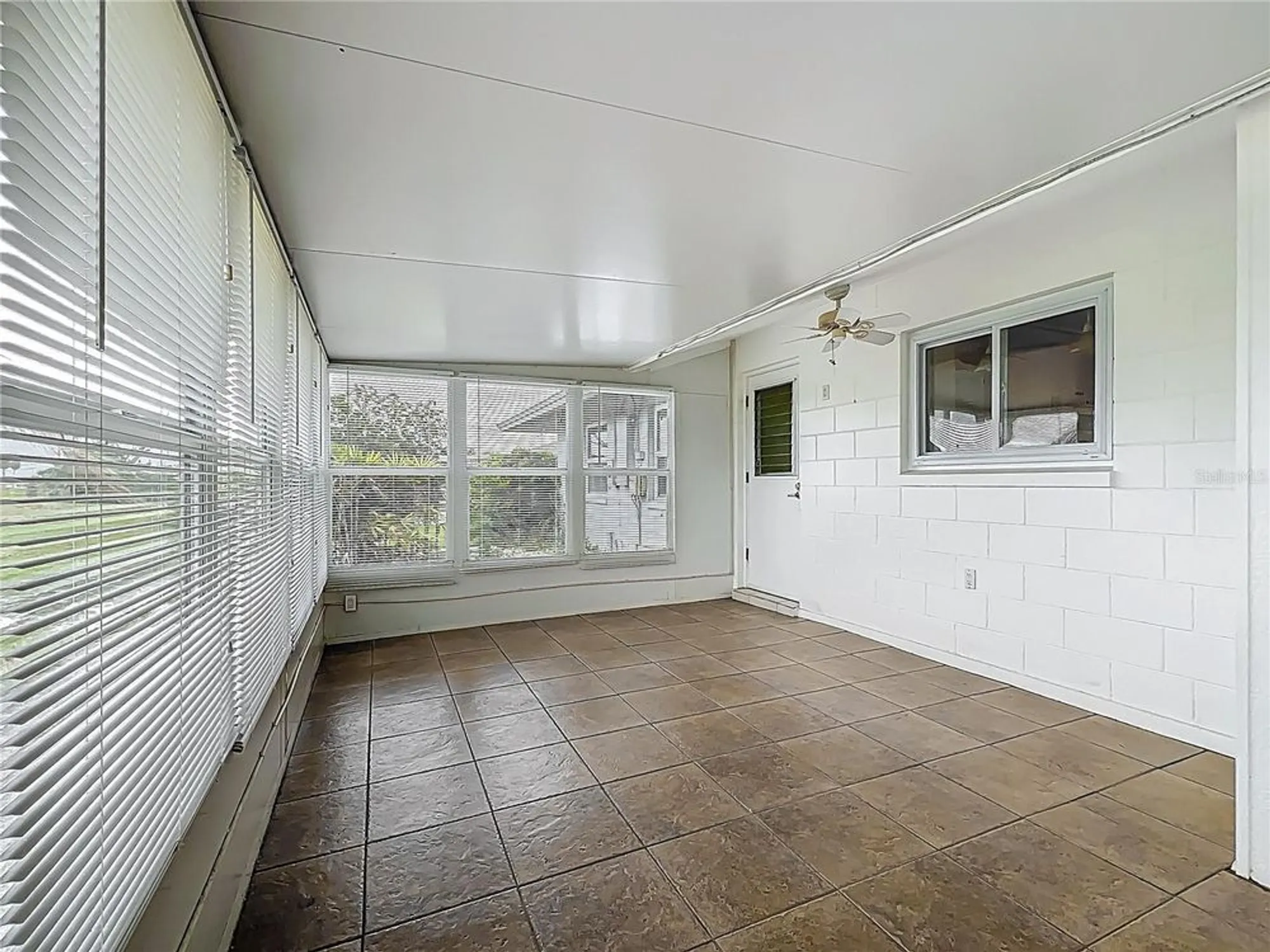 Property Slideshow image 24 of 41 | 904 desert hills dr, Sun City Center, FL, 33573