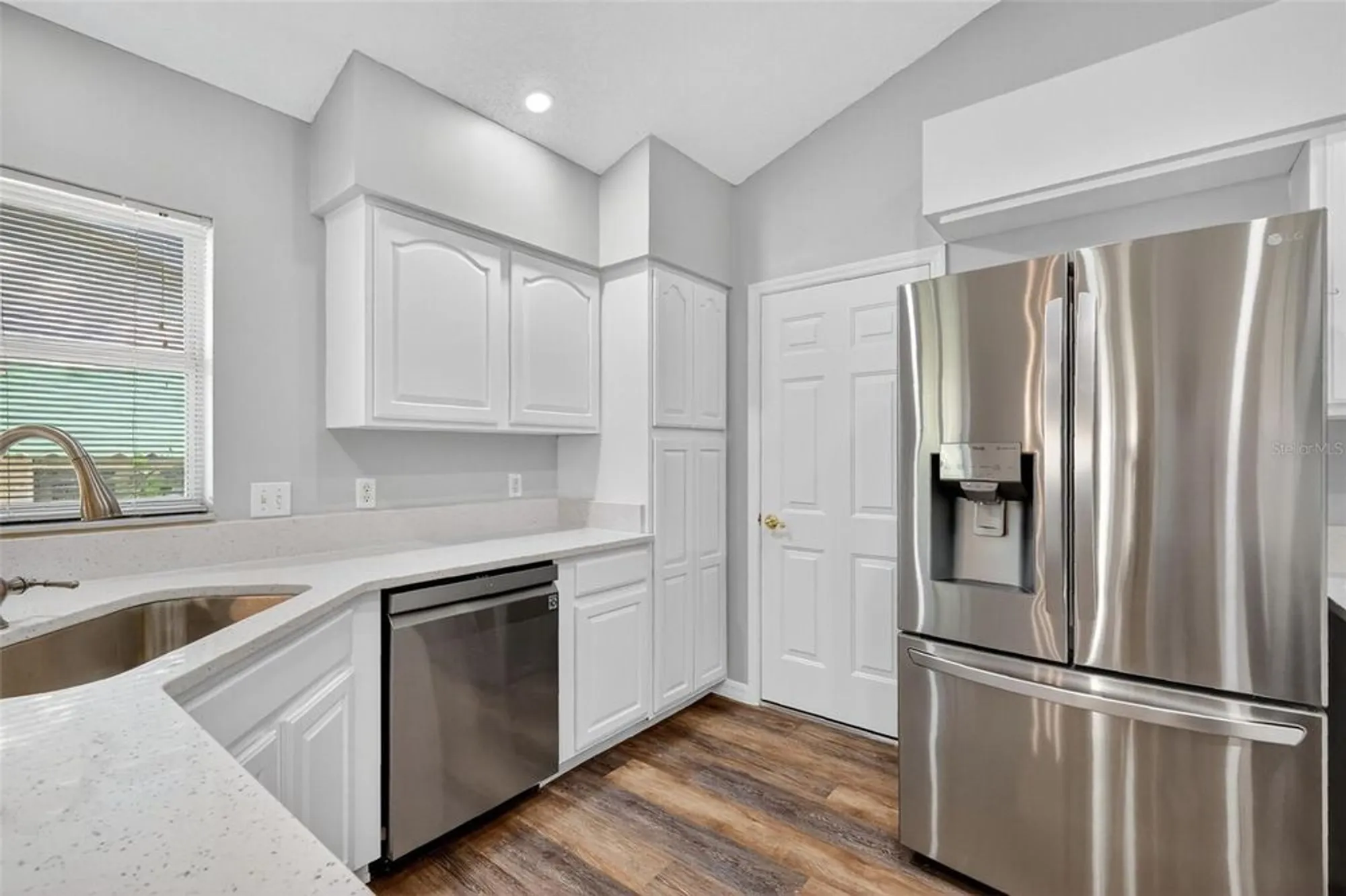 Property Slideshow image 11 of 35 | 511 loma paseo dr, The Villages, FL, 32159