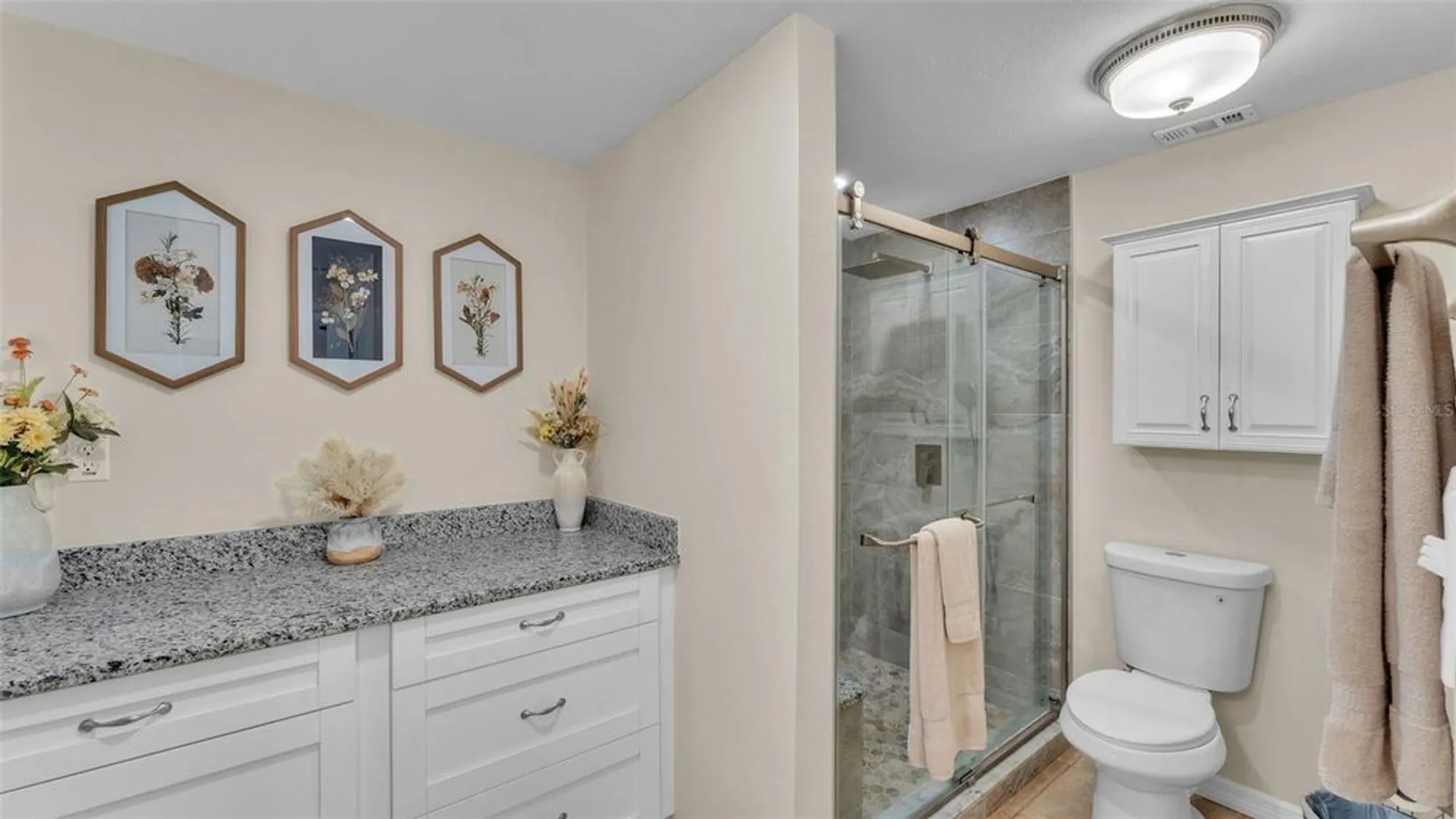 Property Slideshow image 21 of 48 | 3279 pebble bend dr, Lakeland, FL, 33810