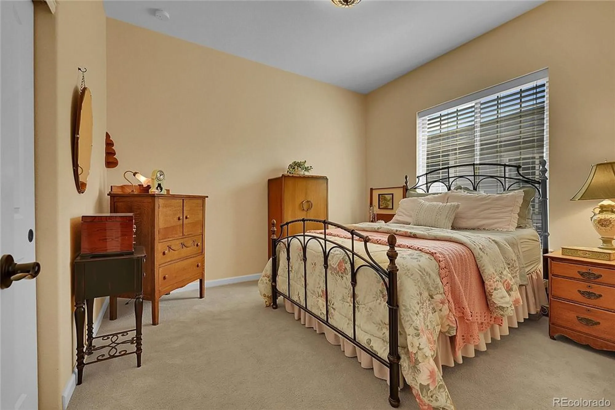 Property Slideshow image 23 of 40 | 22680 e eads cir, Aurora, CO, 80016
