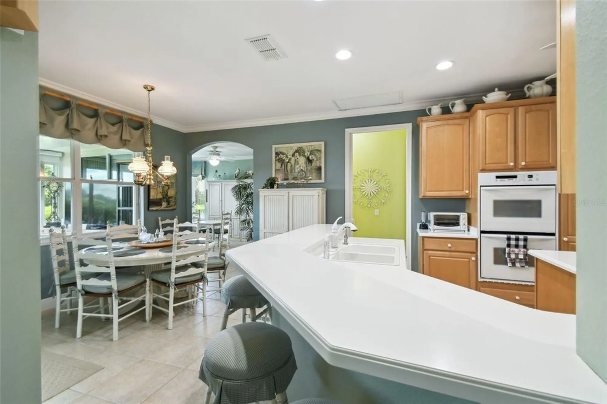 Property Slideshow image 8 of 61 | 201 largo dr, Kissimmee, FL, 34759