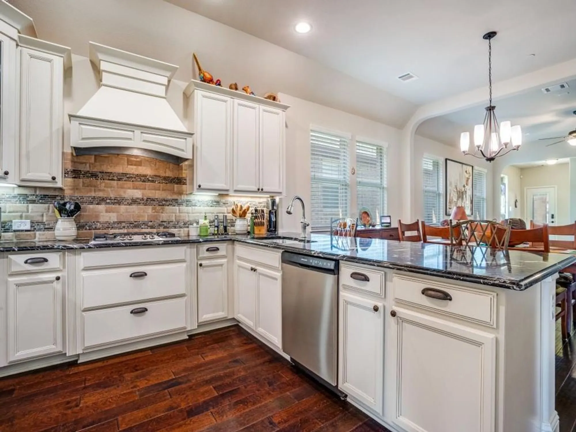 Property Slideshow image 8 of 27 | 8612 grassland dr, Mckinney, TX, 75070