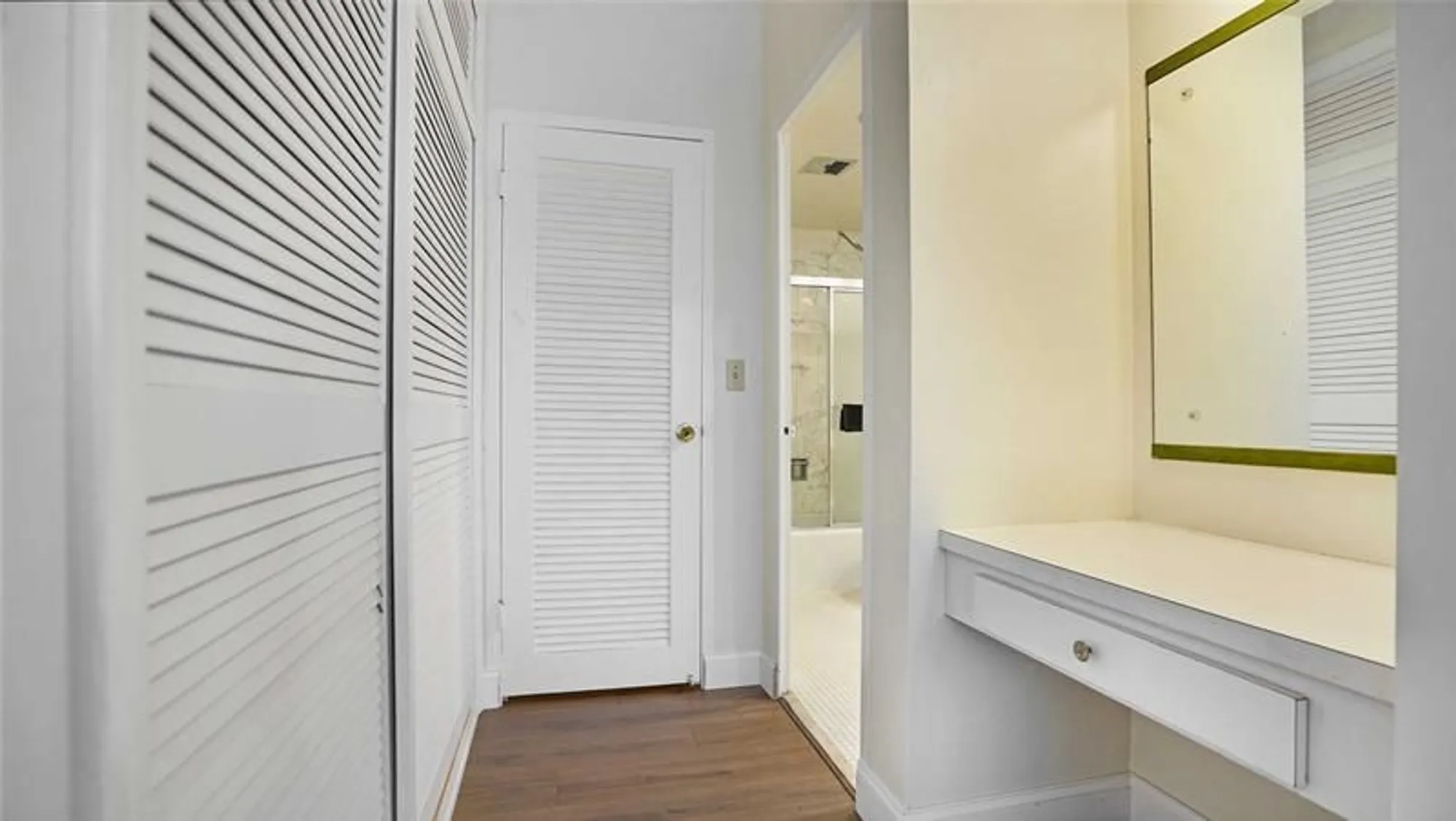 Property Slideshow image 24 of 49 | 3333 ne 34th st 109, Fort Lauderdale, FL, 33308