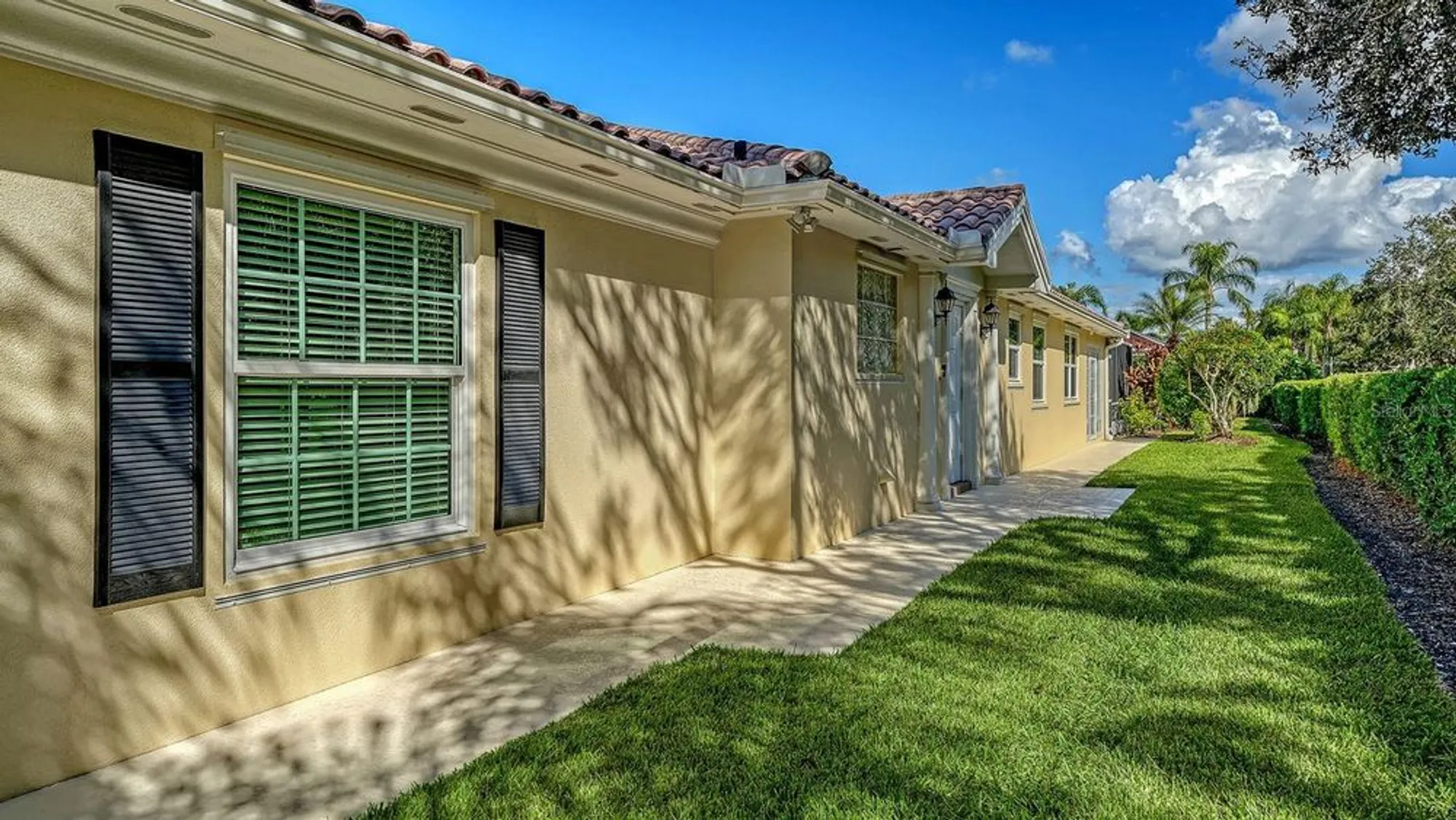 Property Slideshow image 6 of 71 | 8878 estepona ct, Sarasota, FL, 34238