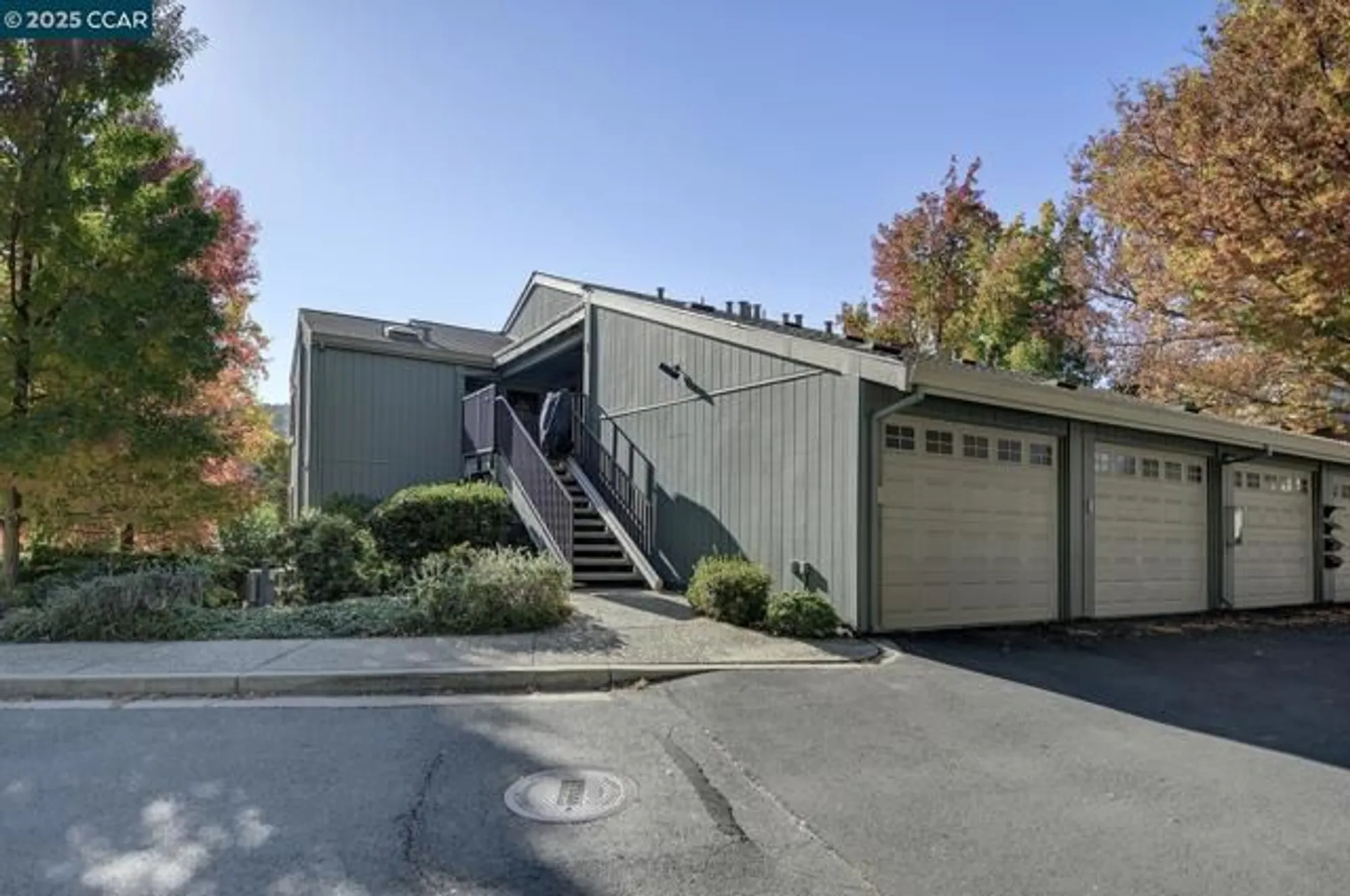 Property Slideshow image 40 of 58 | 3050 rossmoor pkwy apt 1, Walnut Creek, CA, 94595