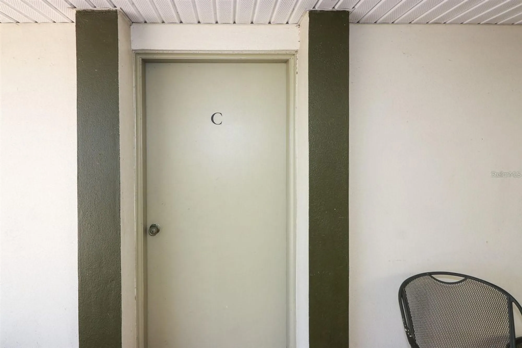 Property Slideshow image 7 of 54 | 2437 harbor blvd apt 114, Port Charlotte, FL, 33952