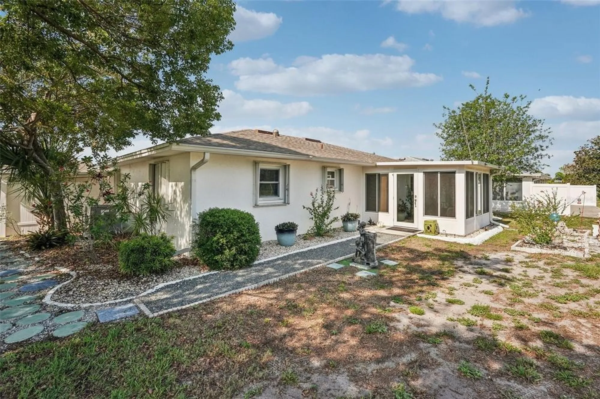 Property Slideshow image 25 of 27 | 708 rutgers pl, Sun City Center, FL, 33573