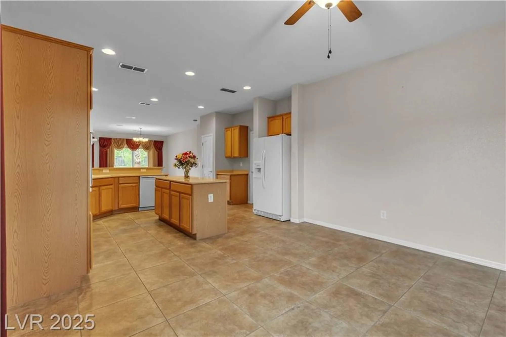 Property Slideshow image 19 of 52 | 2244 savannah river st, Henderson, NV, 89044