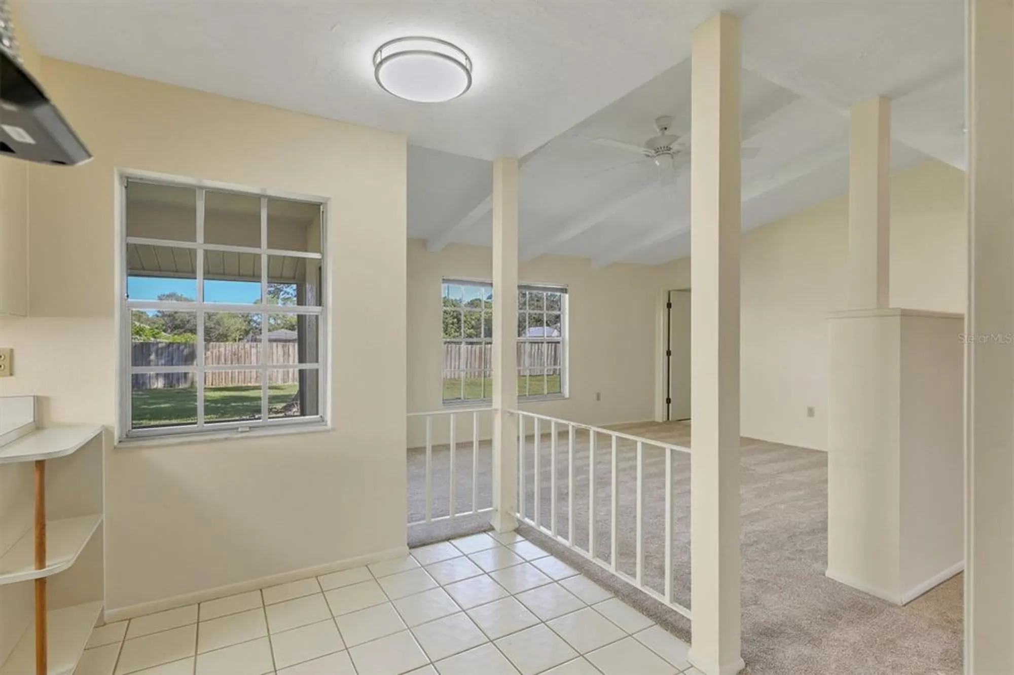 Property Slideshow image 11 of 27 | 4223 oakhurst cir 3025, Sarasota, FL, 34233