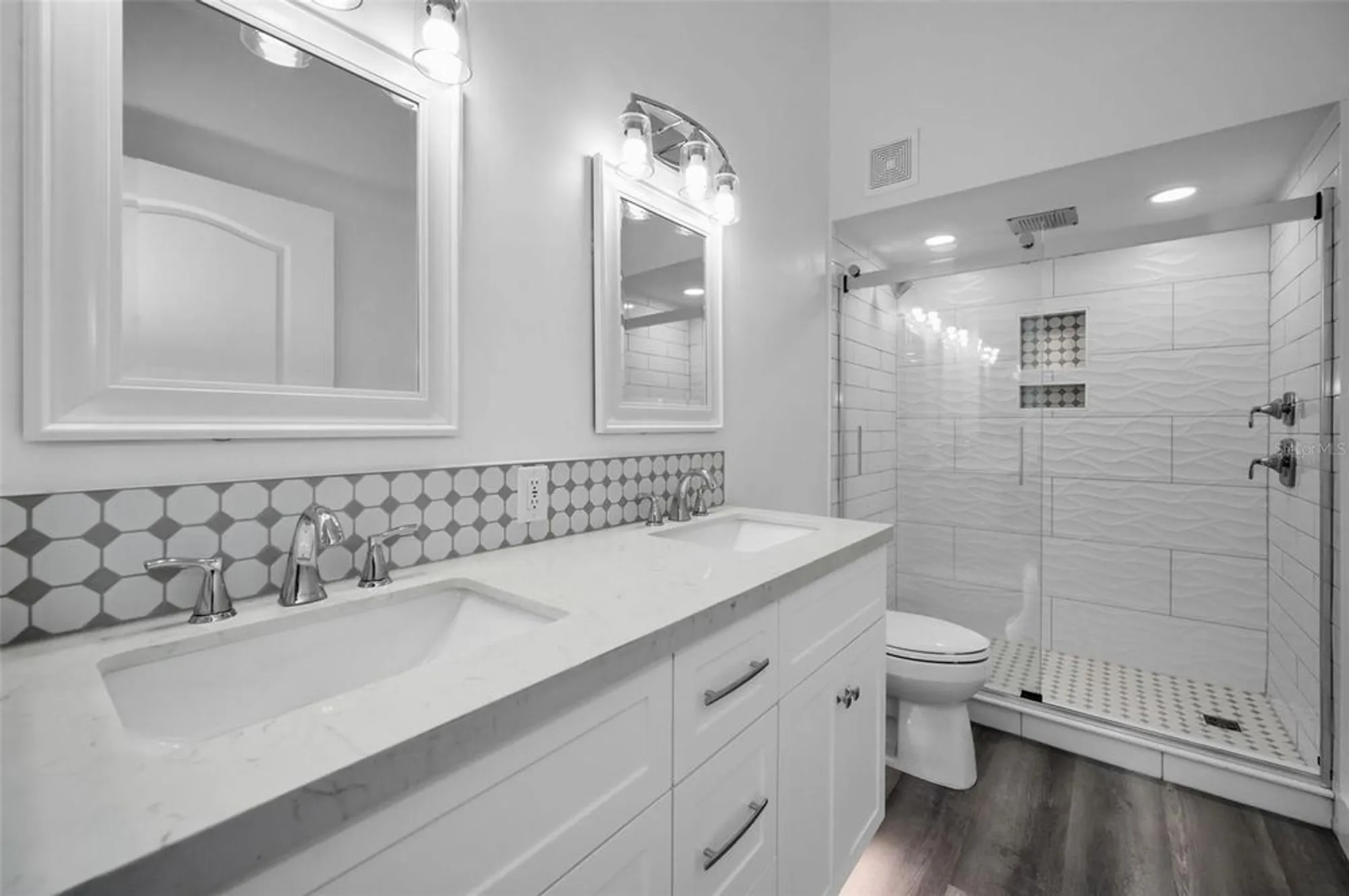 Property Slideshow image 17 of 38 | 2292 austrian ln 34, Clearwater, FL, 33763