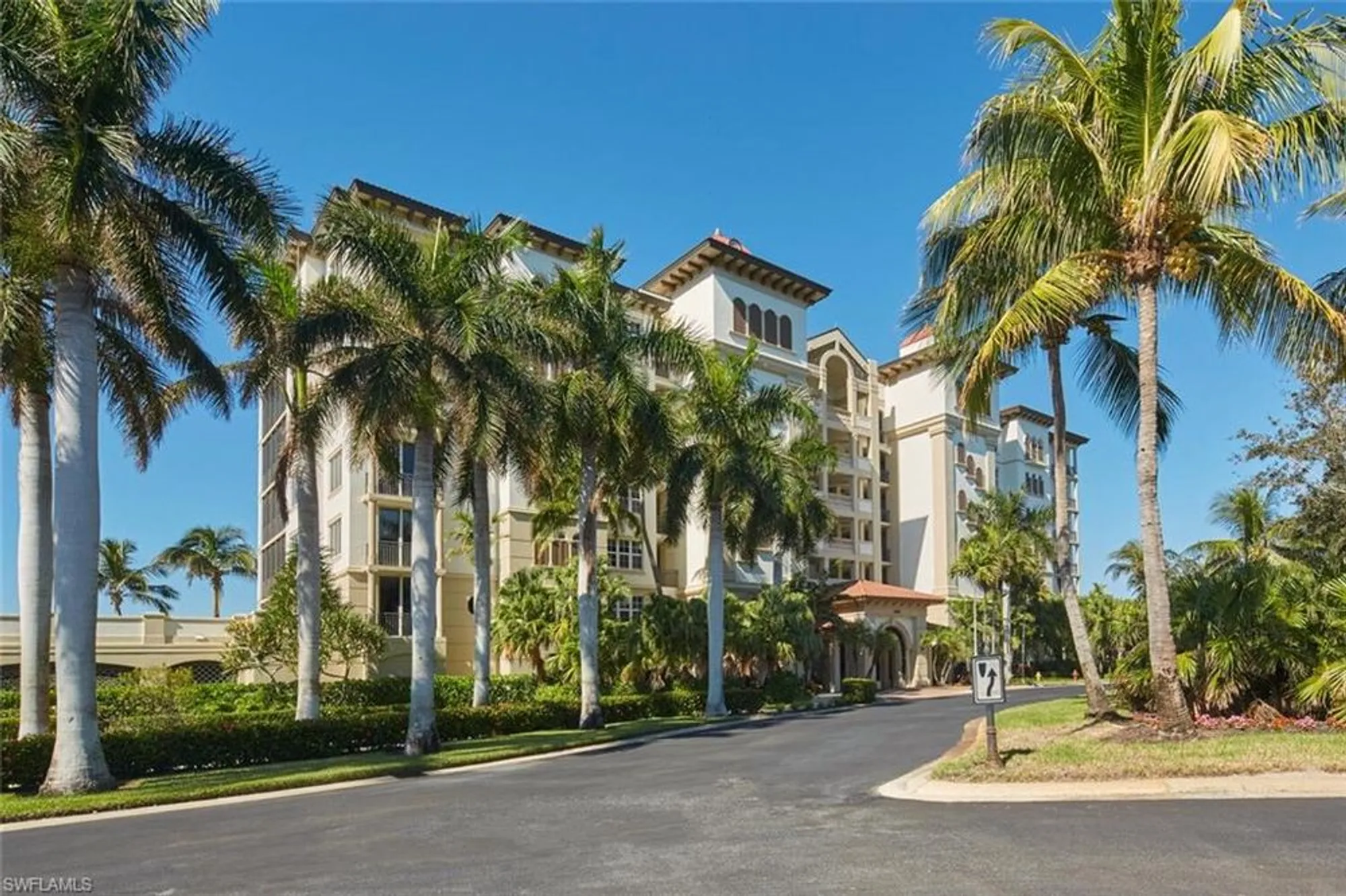 Property Slideshow image 19 of 23 | 24001 via castella dr 3304, Bonita Springs, FL, 34134