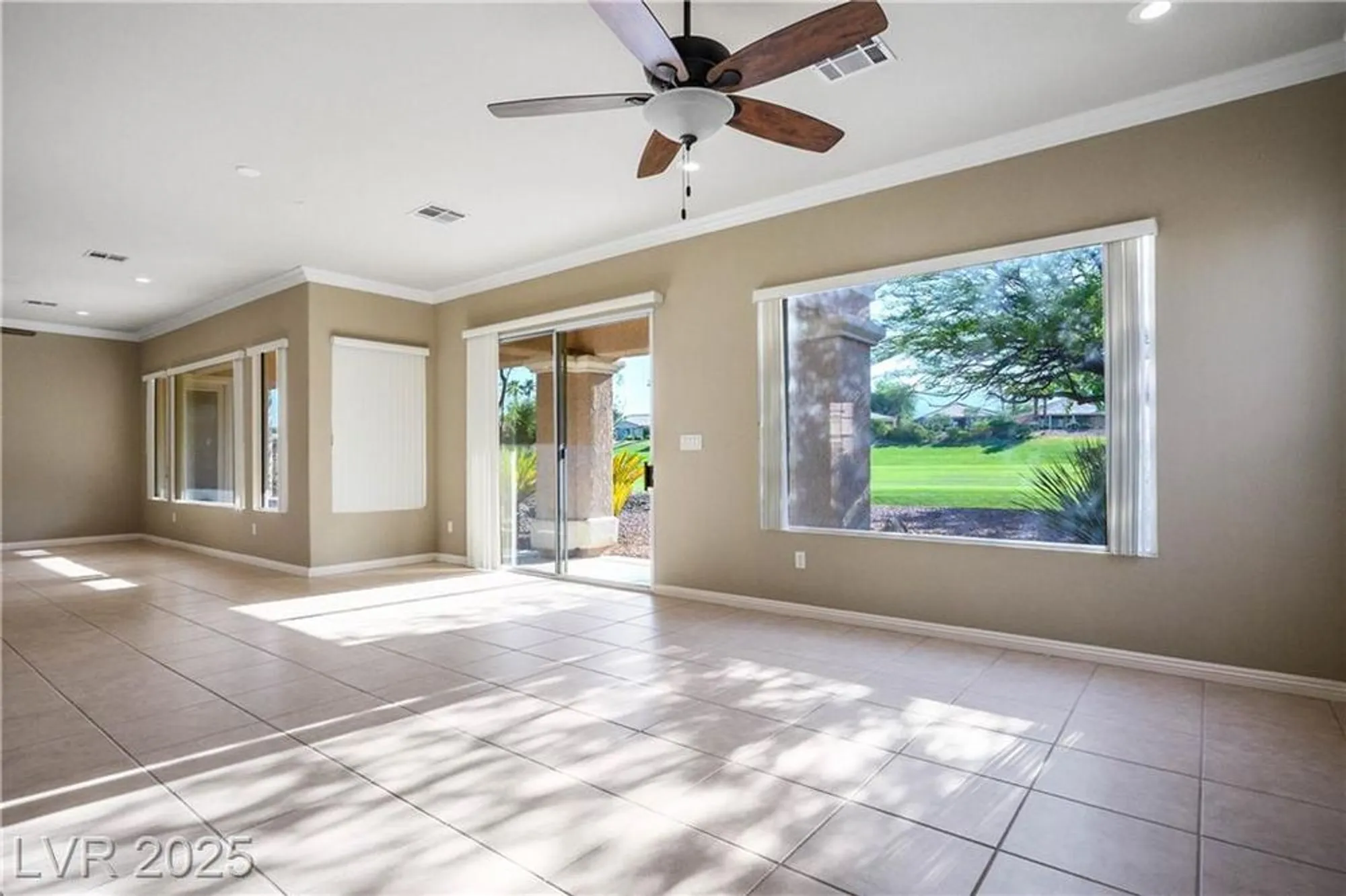 Property Slideshow image 14 of 79 | 10248 andante ct, Las Vegas, NV, 89135