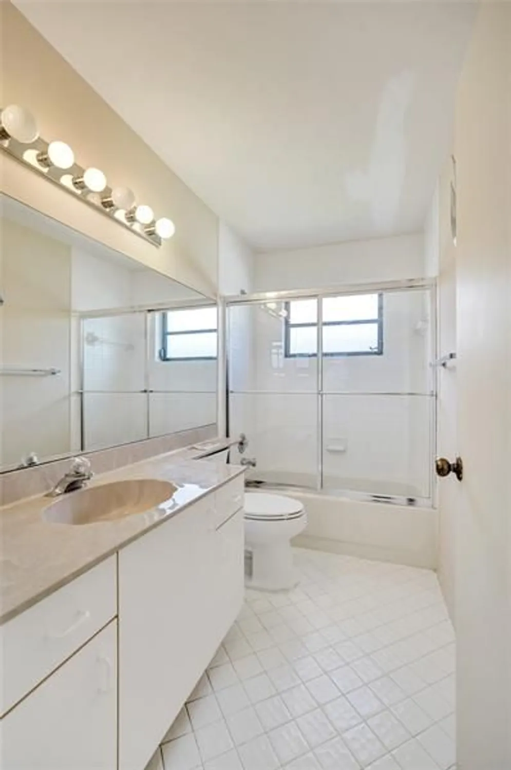 Property Slideshow image 30 of 33 | 8860 boatswain dr, Boynton Beach, FL, 33436