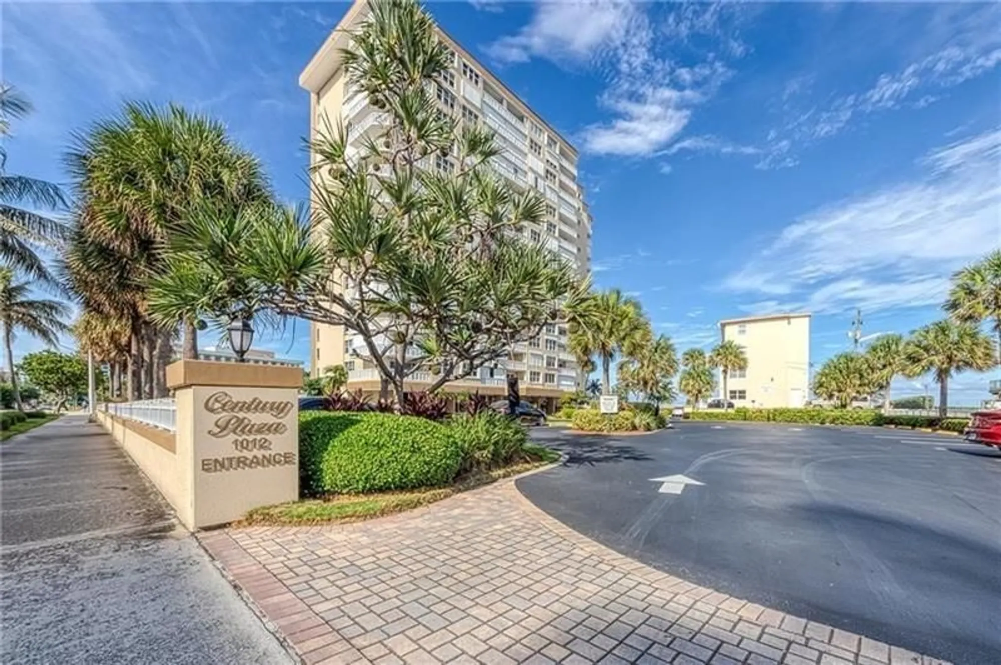 Property Slideshow image 1 of 33 | 1012 n ocean blvd 607, Pompano Beach, FL, 33062