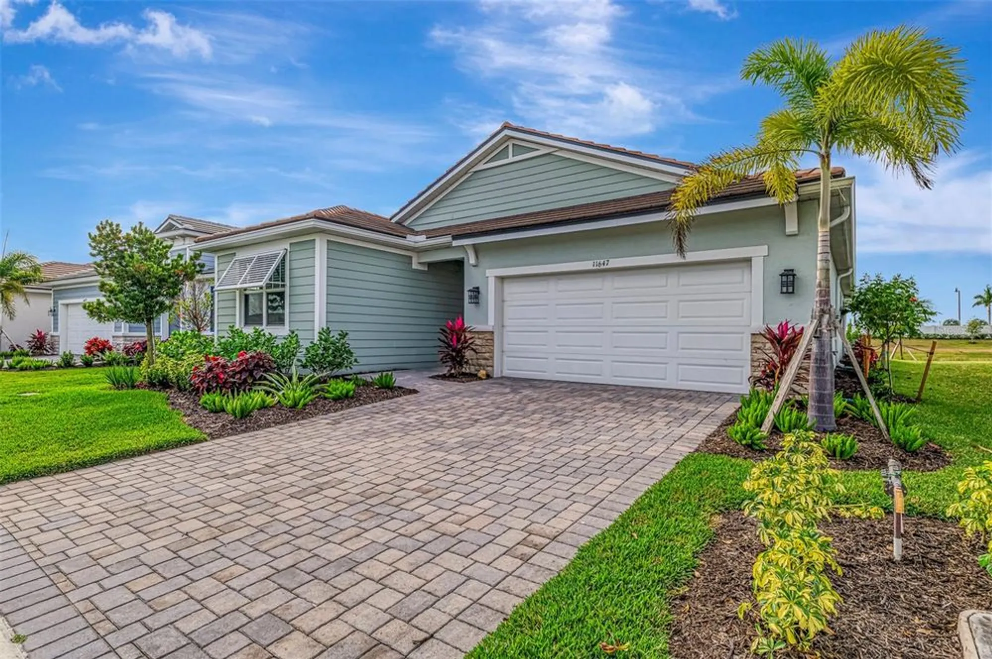 Property Slideshow image 5 of 98 | 11647 myakka blue dr, Venice, FL, 34293