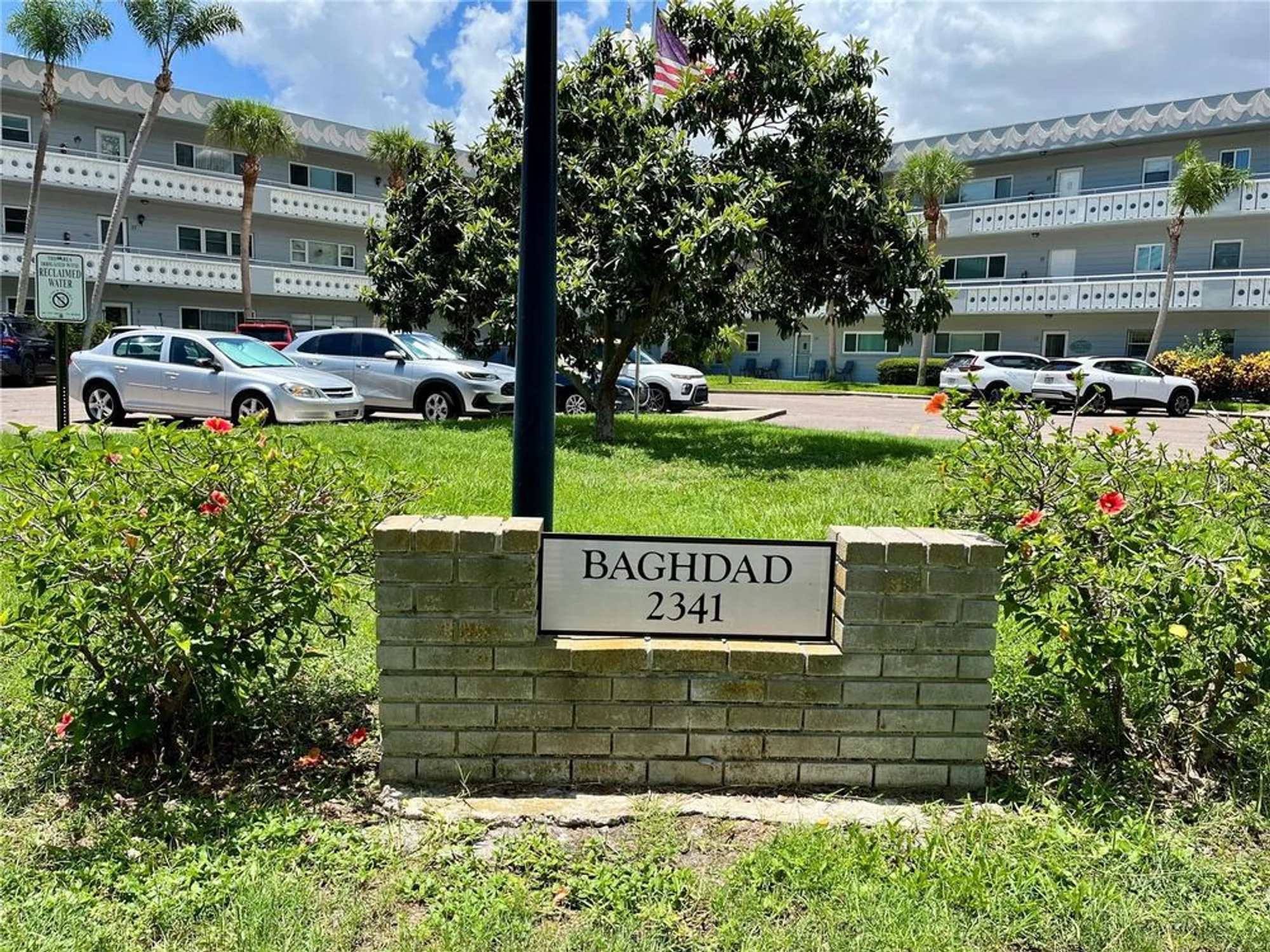 Property Slideshow image 2 of 50 | 2341 haitian dr 49, Clearwater, FL, 33763