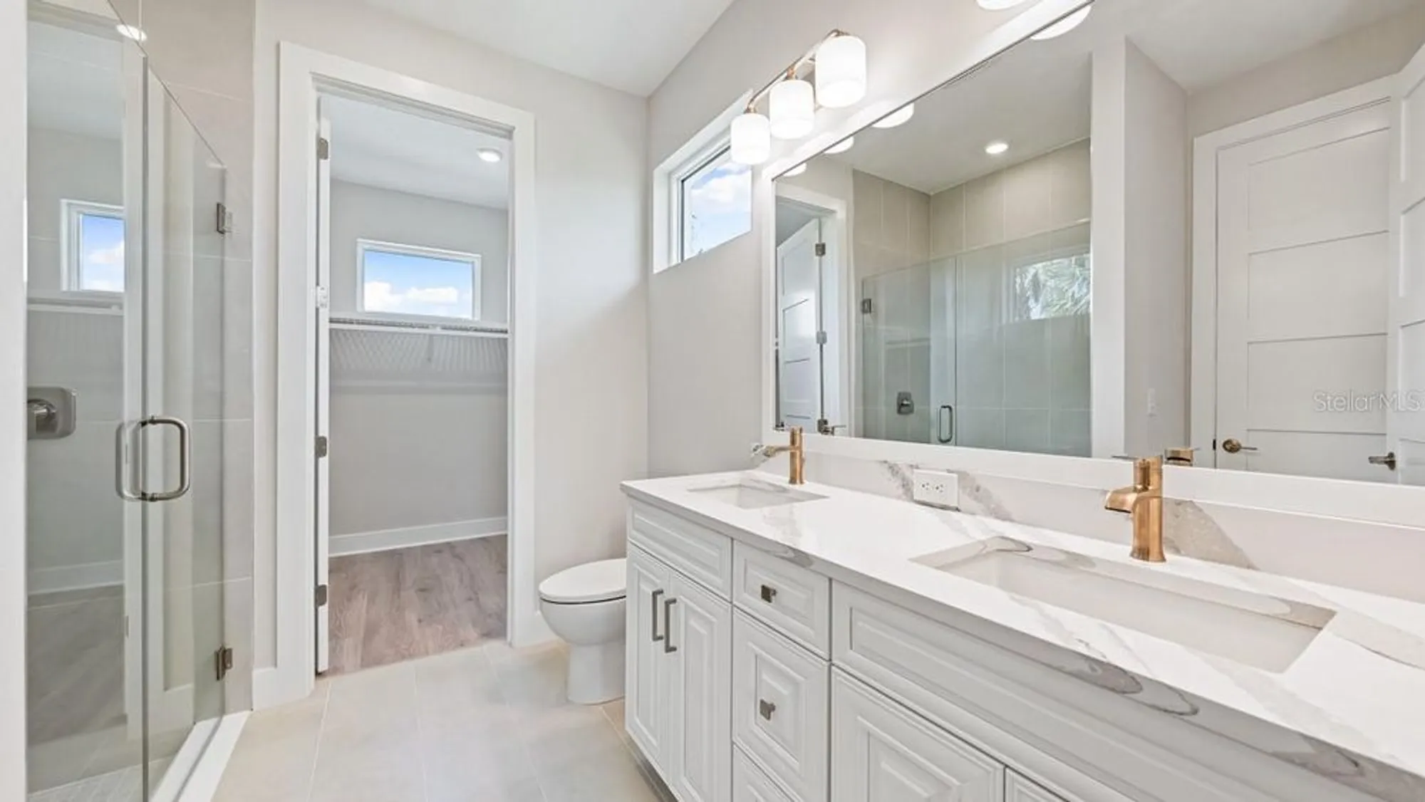 Property Slideshow image 25 of 62 | 4070 santa caterina blvd # 101, Bradenton, FL, 34211