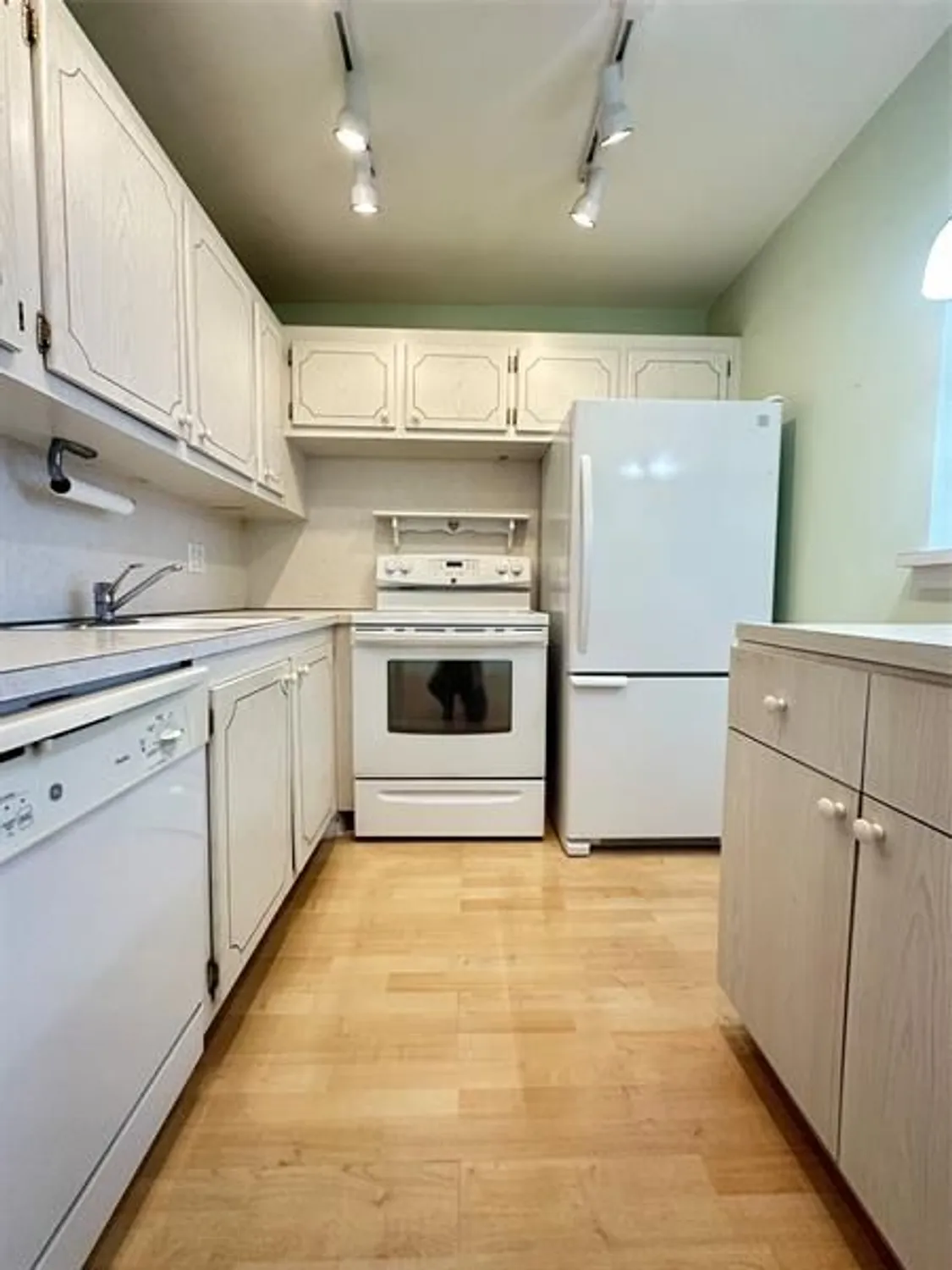 Property Slideshow image 8 of 53 | 3006 cambridge a # 3006, Deerfield Beach, FL, 33442