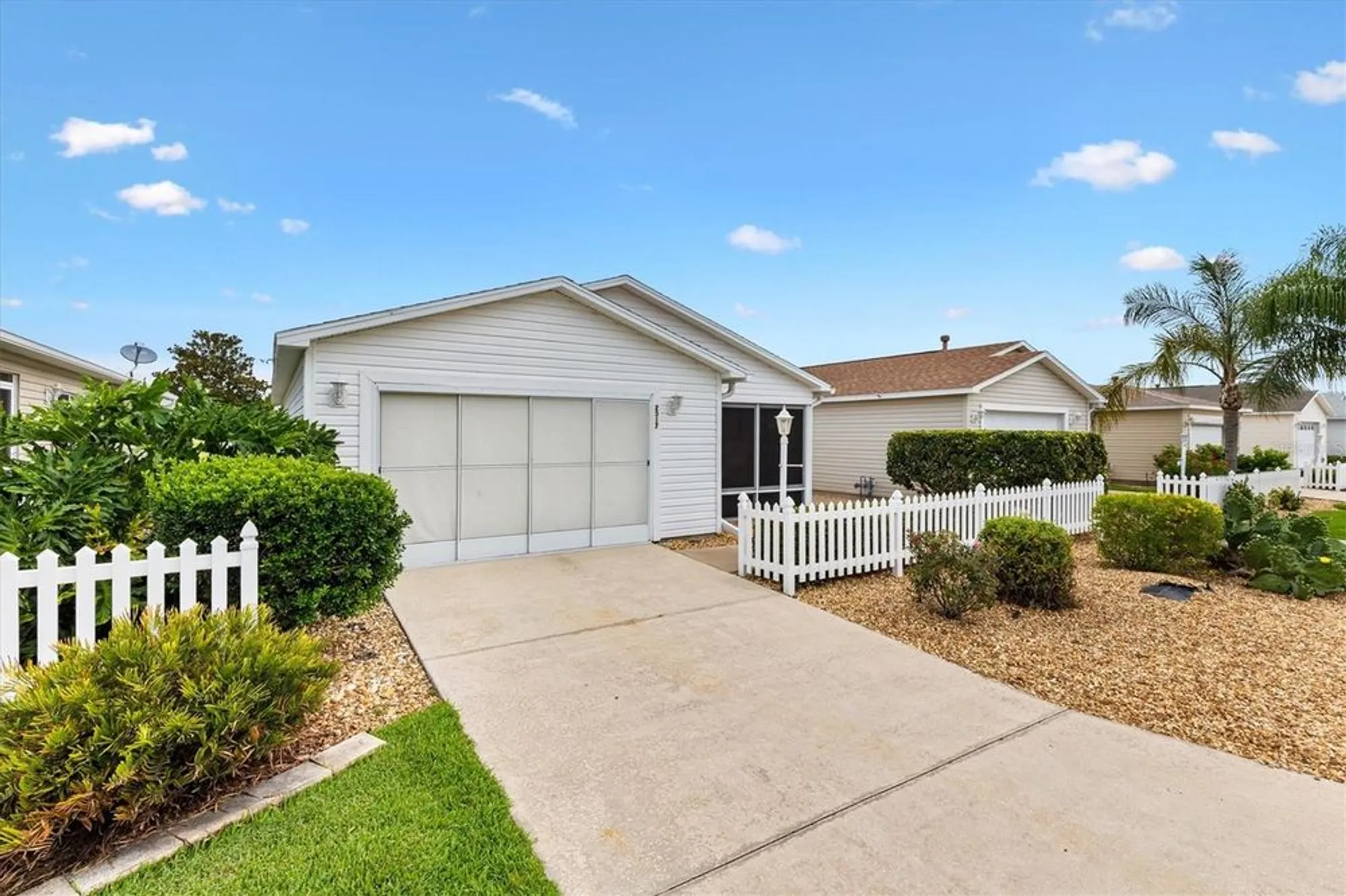 Property Slideshow image 25 of 32 | 2317 whisper st, The Villages, FL, 32162