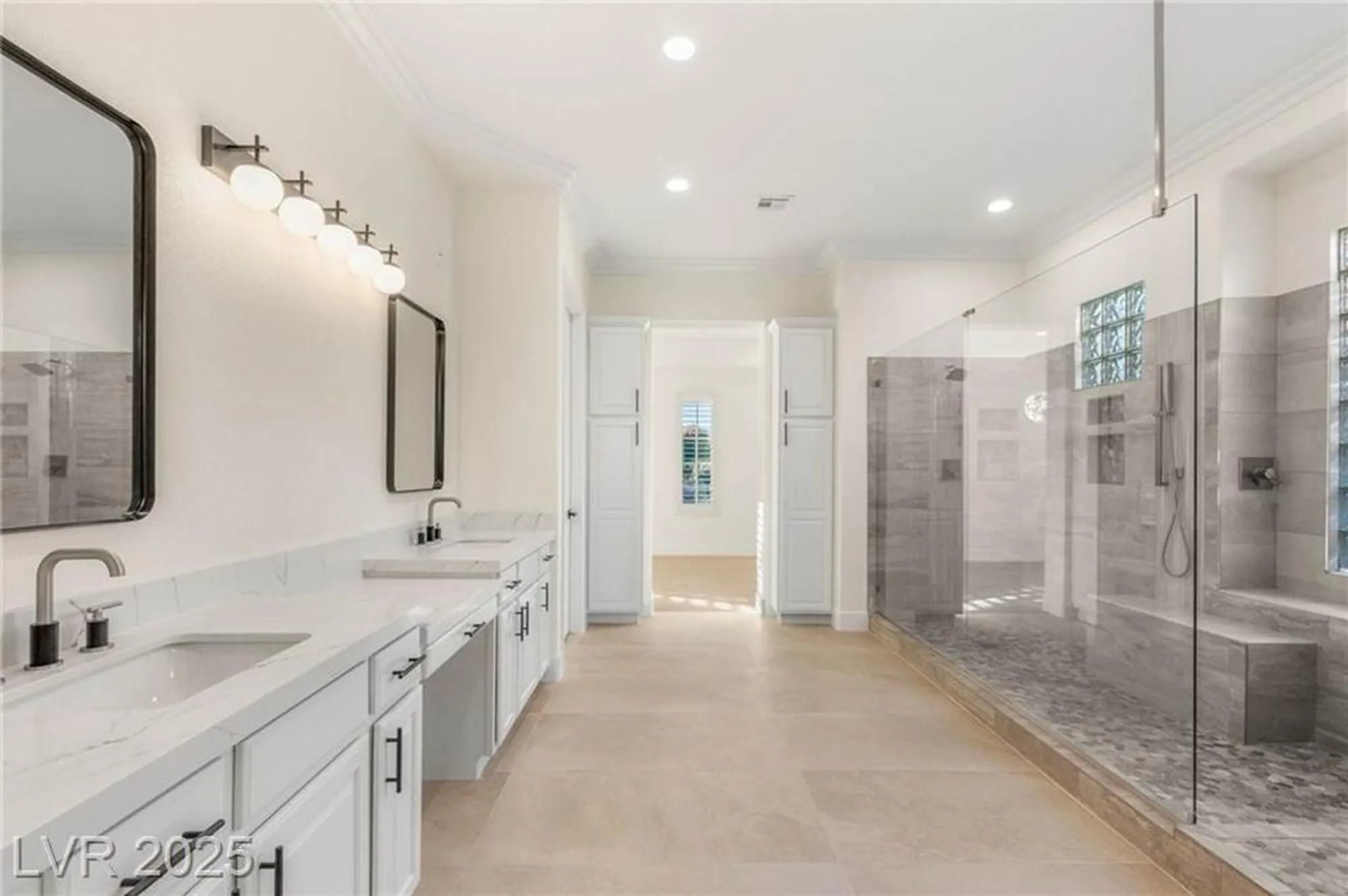 Property Slideshow image 31 of 66 | 4754 riva de romanza st, Las Vegas, NV, 89135