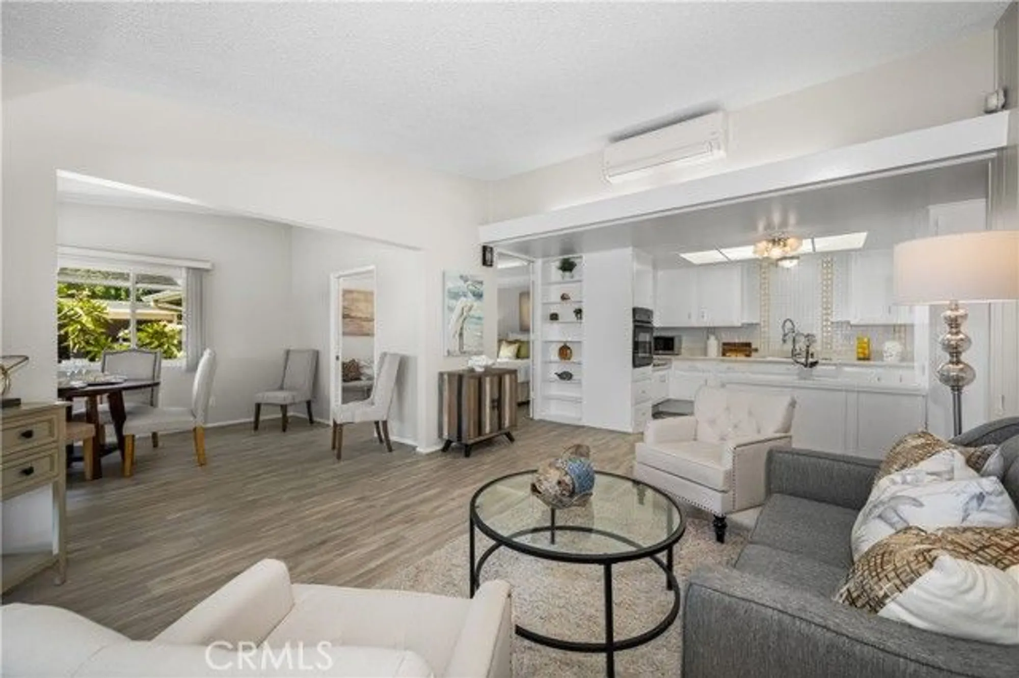 Property Slideshow image 16 of 38 | 13311 del monte dr apt 32d, Seal Beach, CA, 90740