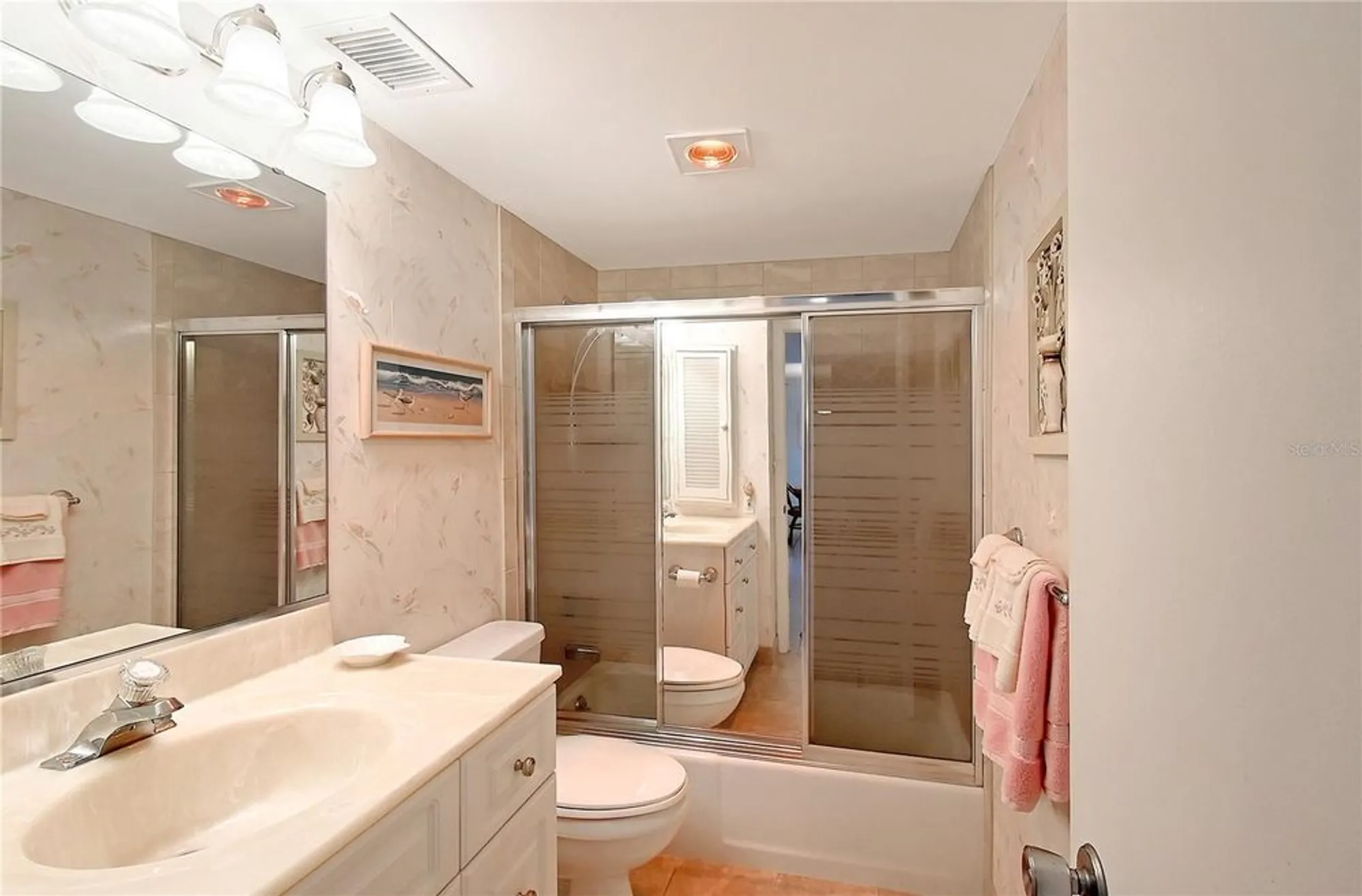 Property Slideshow image 21 of 37 | 1350 n portofino dr apt 402, Sarasota, FL, 34242