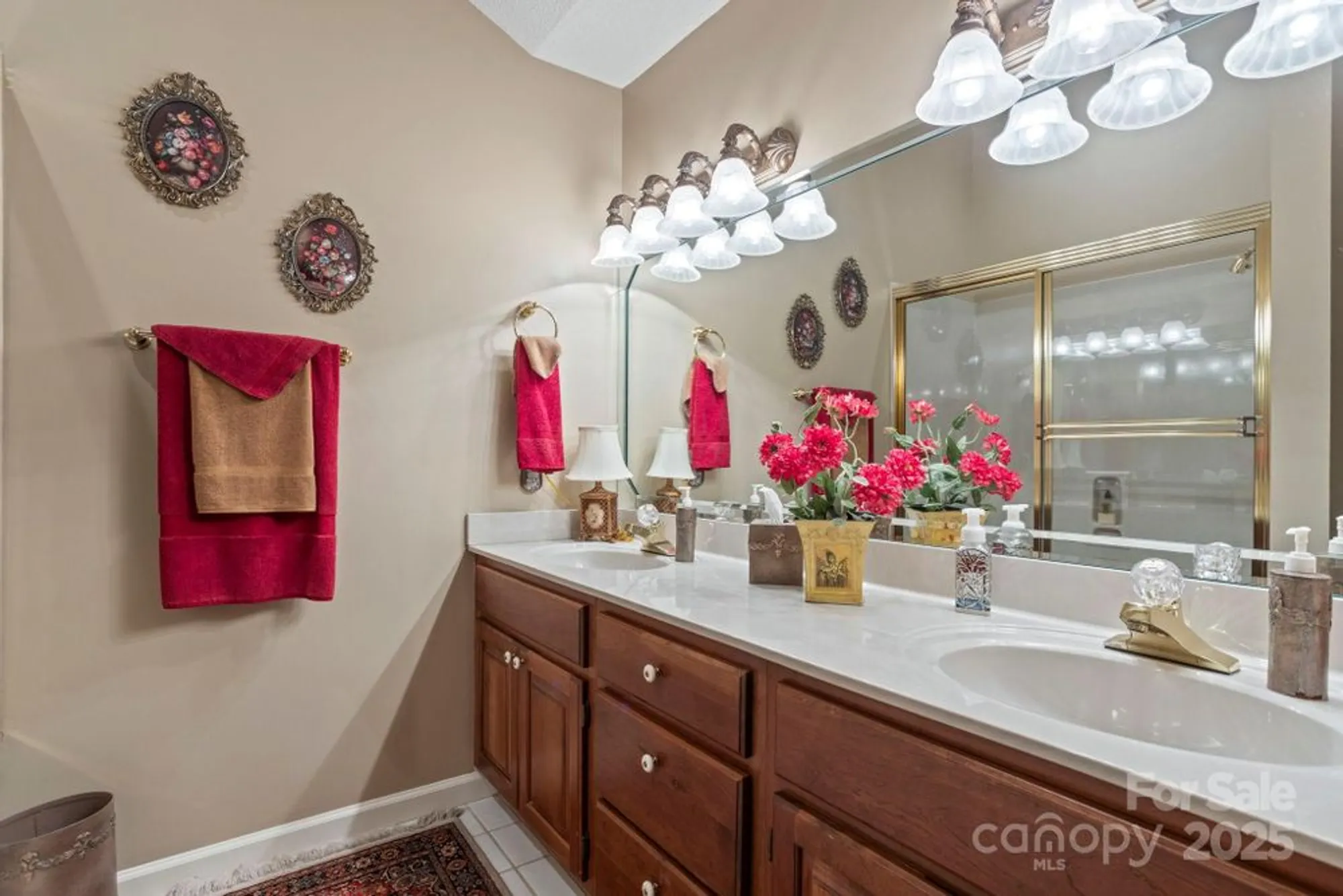 Property Slideshow image 19 of 48 | 231 greenleaf dr, Flat Rock, NC, 28731