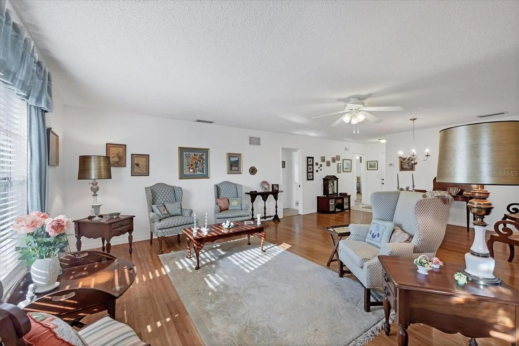 Property Slideshow image 6 of 29 | 4058 oakhurst dr 3174, Sarasota, FL, 34233