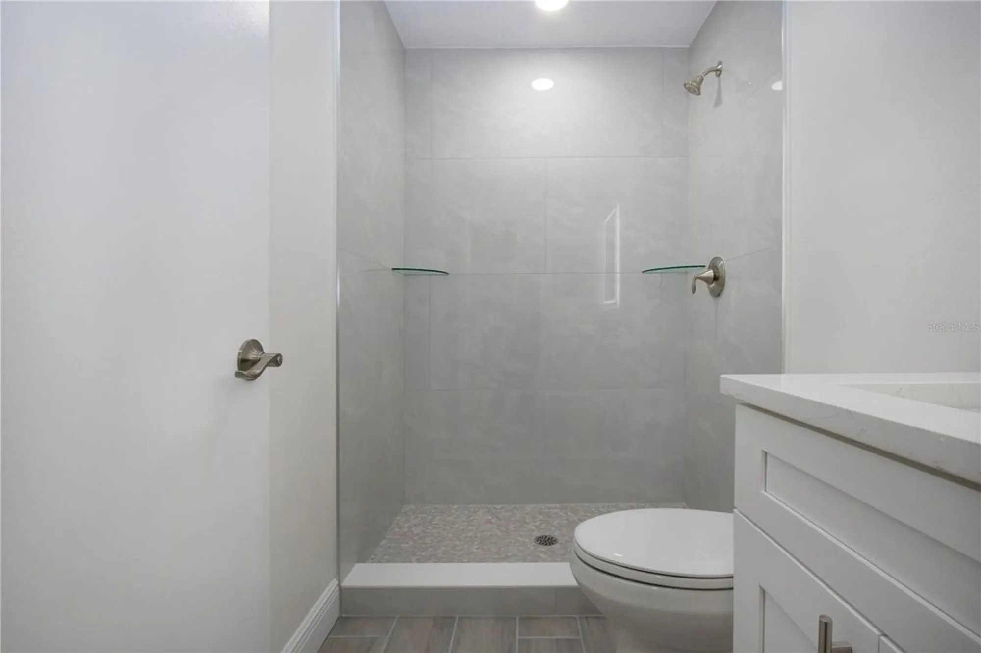 Property Slideshow image 35 of 72 | 1906 canterbury ln 20, Sun City Center, FL, 33573