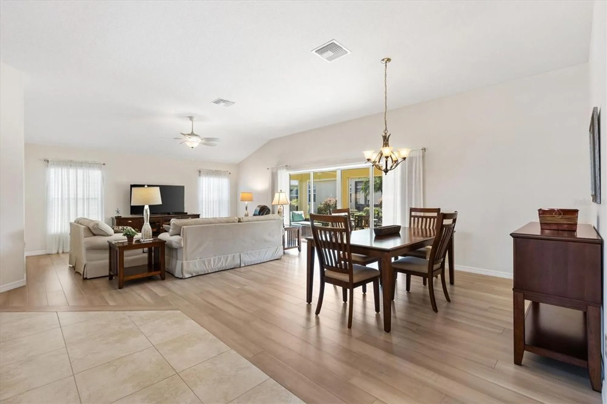 Property Slideshow image 17 of 42 | 3972 neighborly way, The Villages, FL, 32163