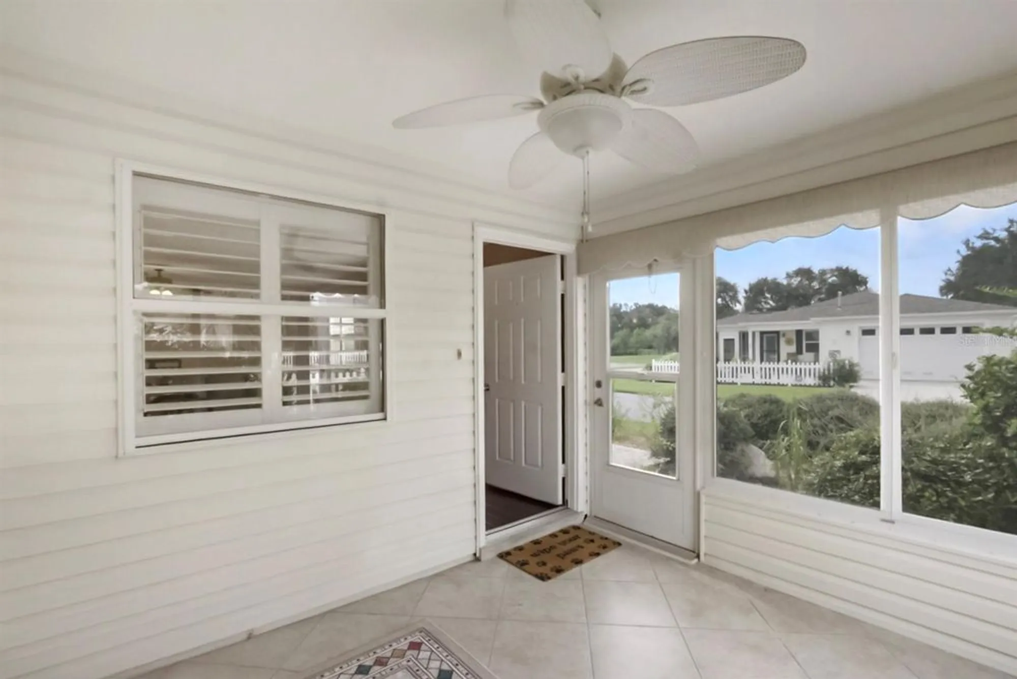 Property Slideshow image 4 of 32 | 17423 se 77th helmsdale ct, The Villages, FL, 32162