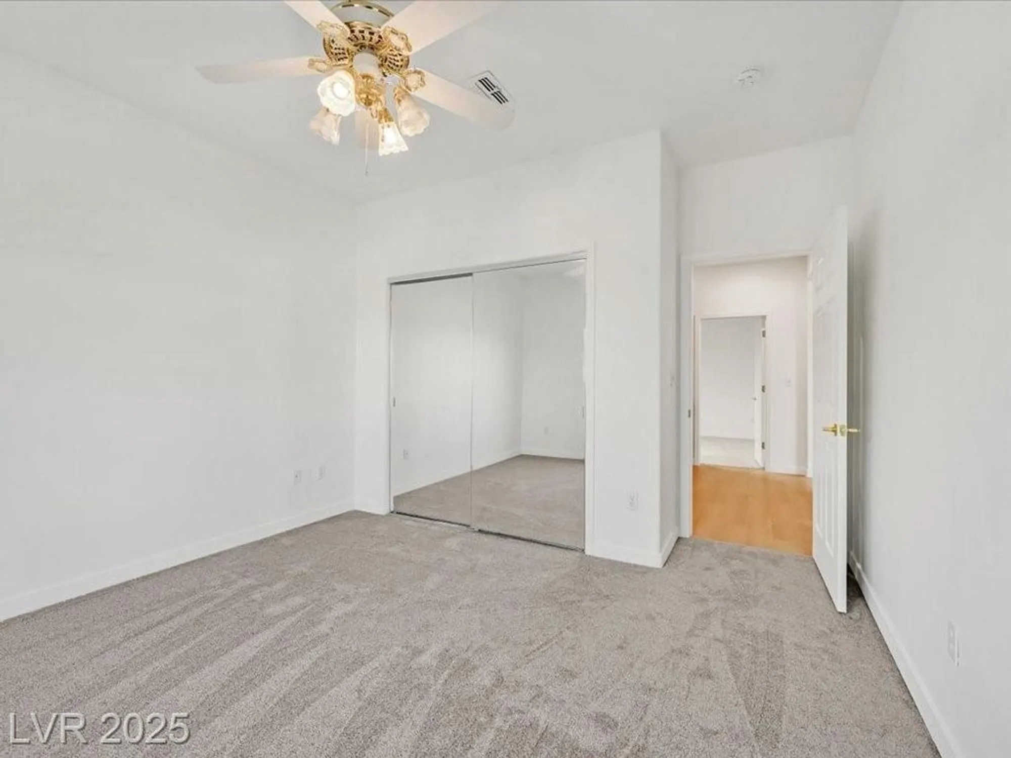 Property Slideshow image 21 of 37 | 2582 hayesville ave, Henderson, NV, 89052