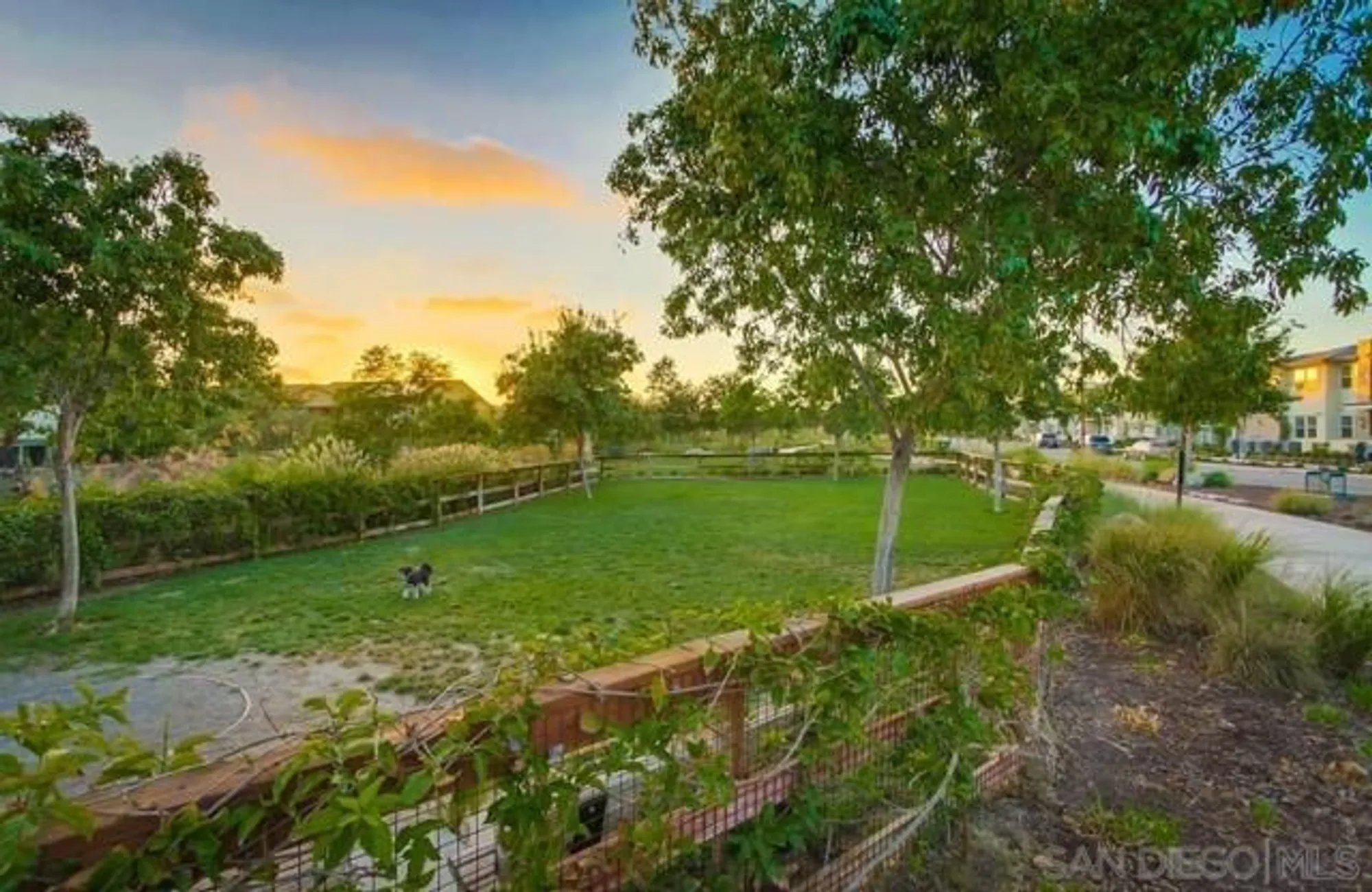 Property Slideshow image 54 of 59 | 16750 coyote bush dr 19, San Diego, CA, 92127