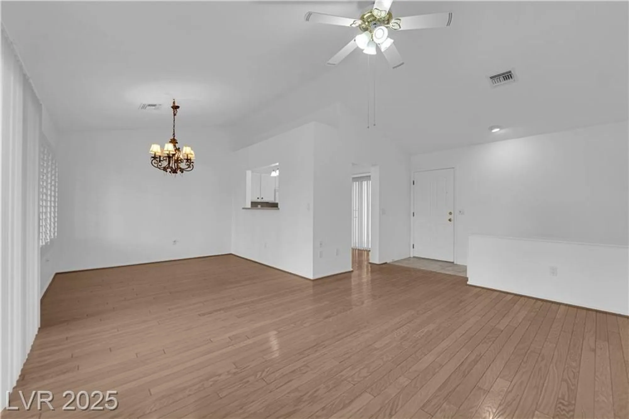 Property Slideshow image 8 of 40 | 9424 gold mountain dr, Las Vegas, NV, 89134