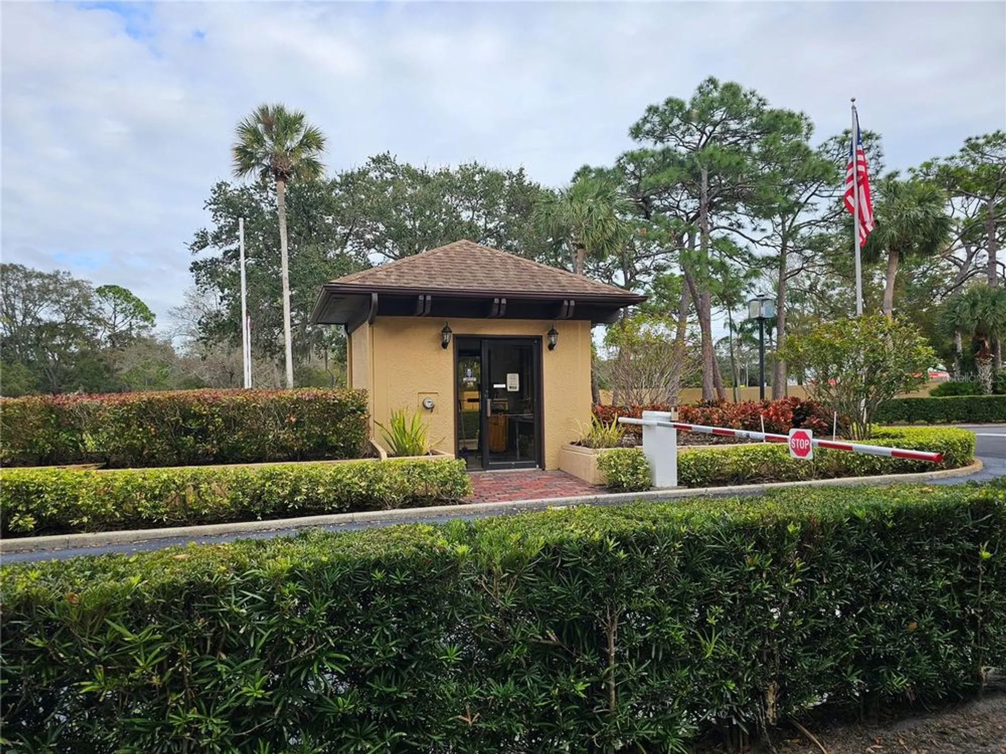 Property Slideshow image 32 of 57 | 3078 eastland blvd 107, Clearwater, FL, 33761