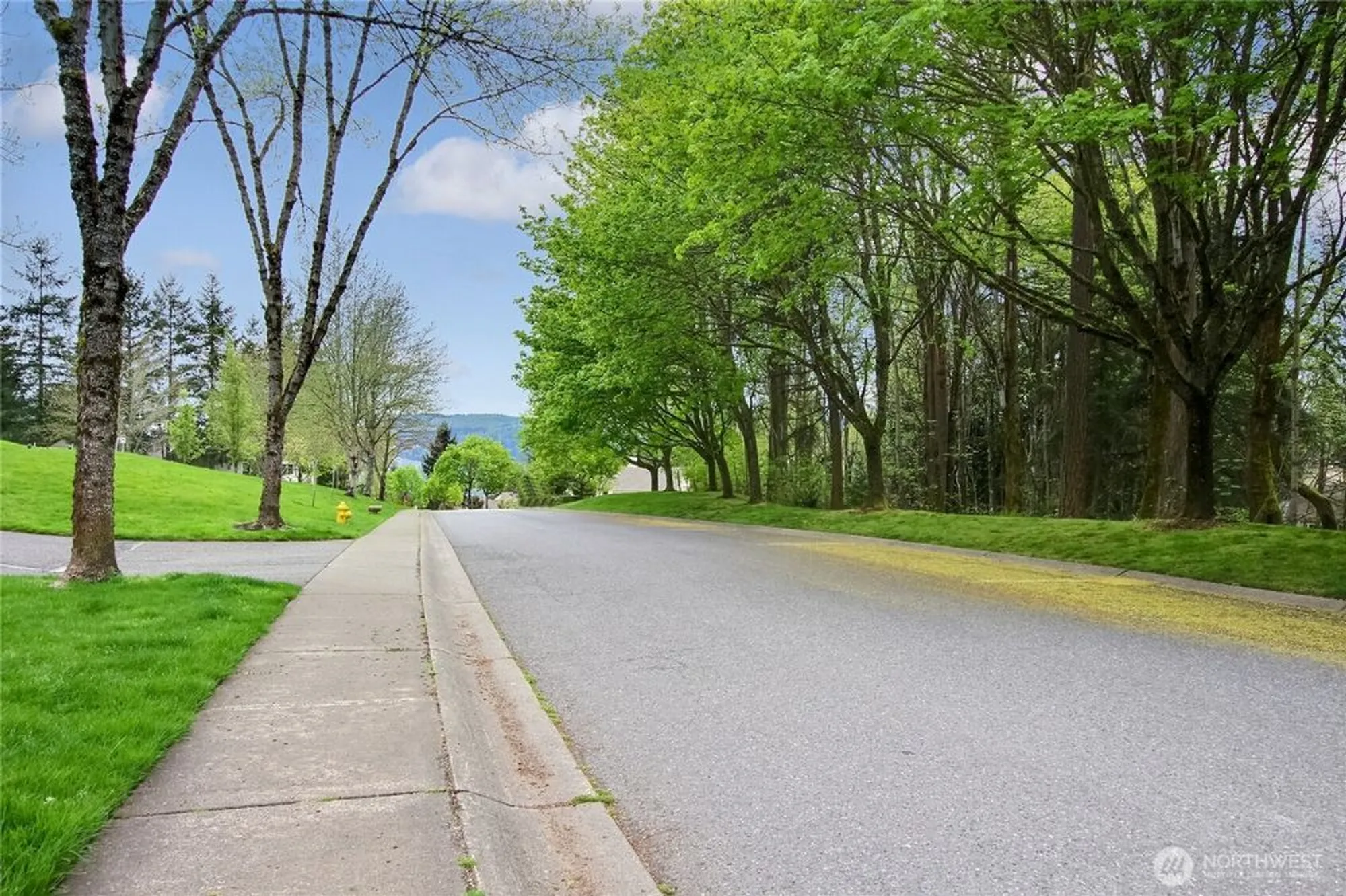 Property Slideshow image 33 of 38 | 4228 221st pl se # 1083, Issaquah, WA, 98029