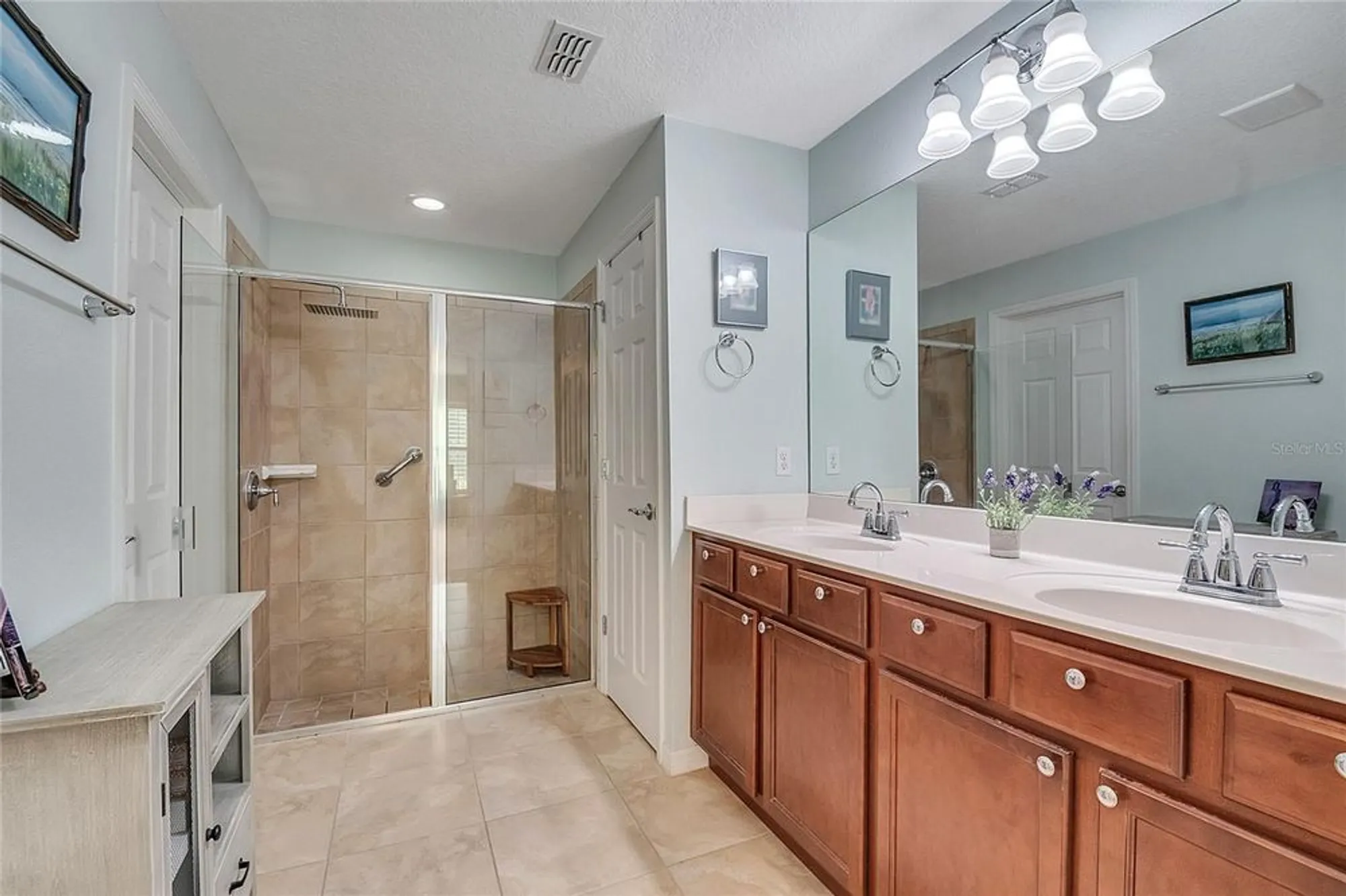Property Slideshow image 19 of 53 | 11959 fiore dr, Orlando, FL, 32827
