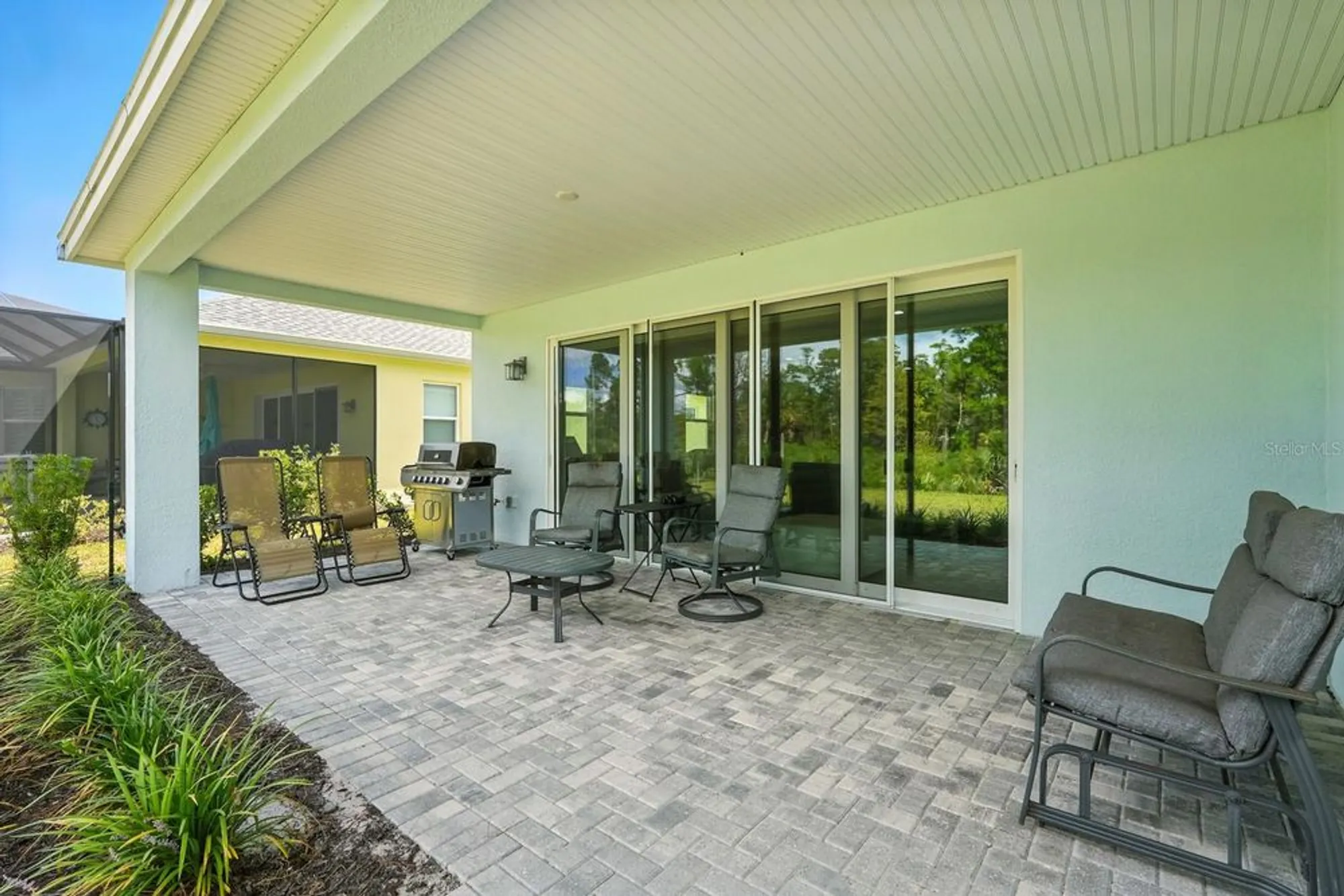 Property Slideshow image 4 of 54 | 553 hang loose way, Daytona Beach, FL, 32124