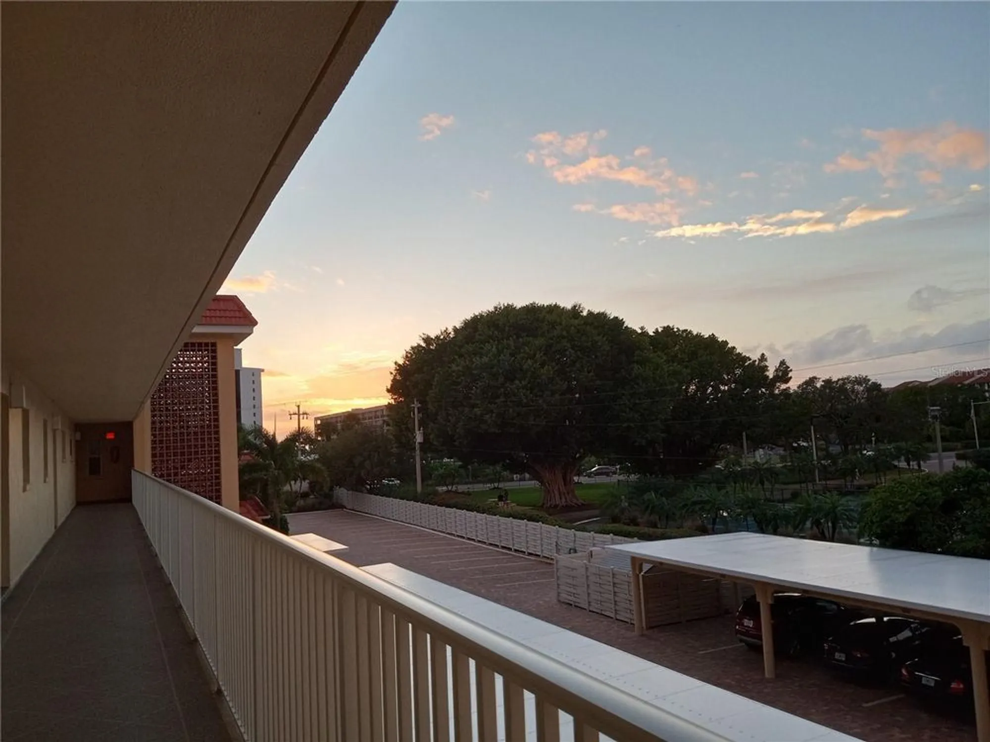 Property Slideshow image 15 of 77 | 1250 n portofino dr # 305mar, Sarasota, FL, 34242