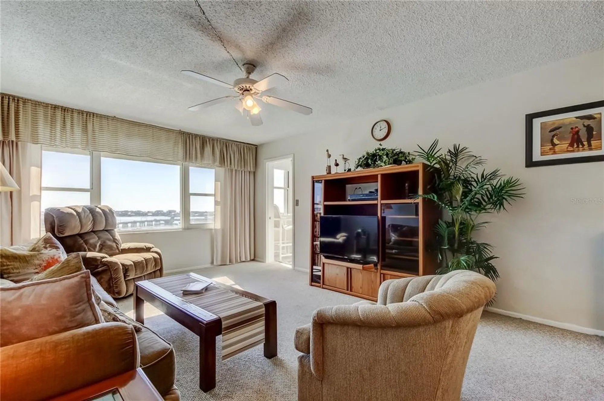 Property Slideshow image 4 of 45 | 4775 cove cir apt 1008, St Petersburg, FL, 33708