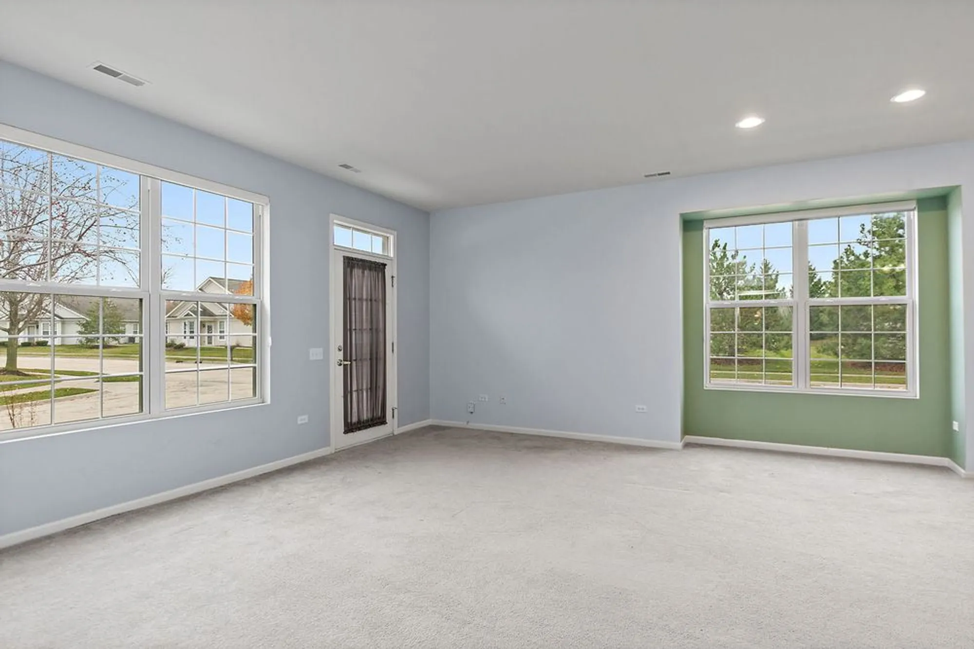 Property Slideshow image 9 of 20 | 13390 red alder ave, Huntley, IL, 60142