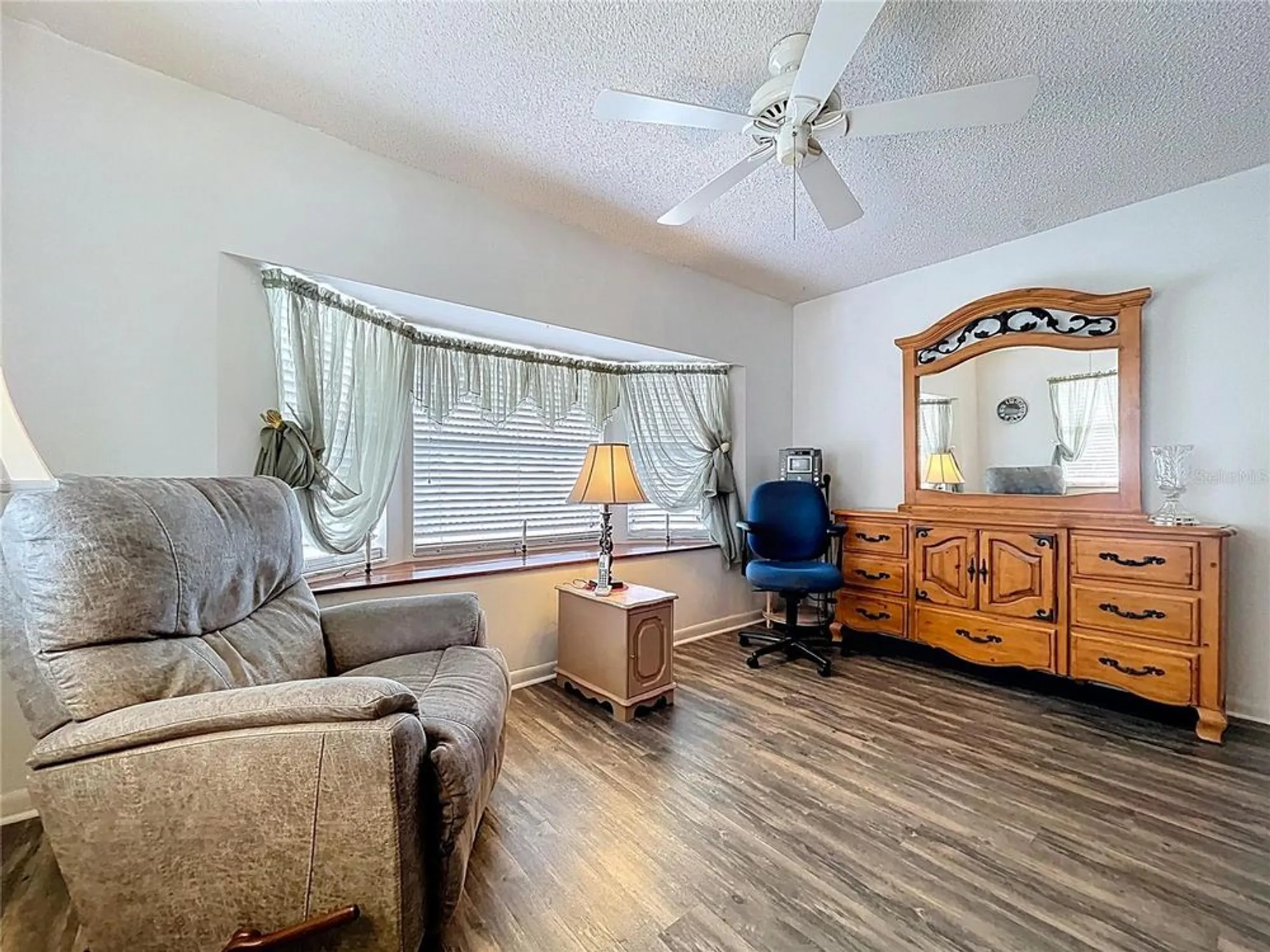 Property Slideshow image 23 of 41 | 2137 grand cypress dr, Lakeland, FL, 33810