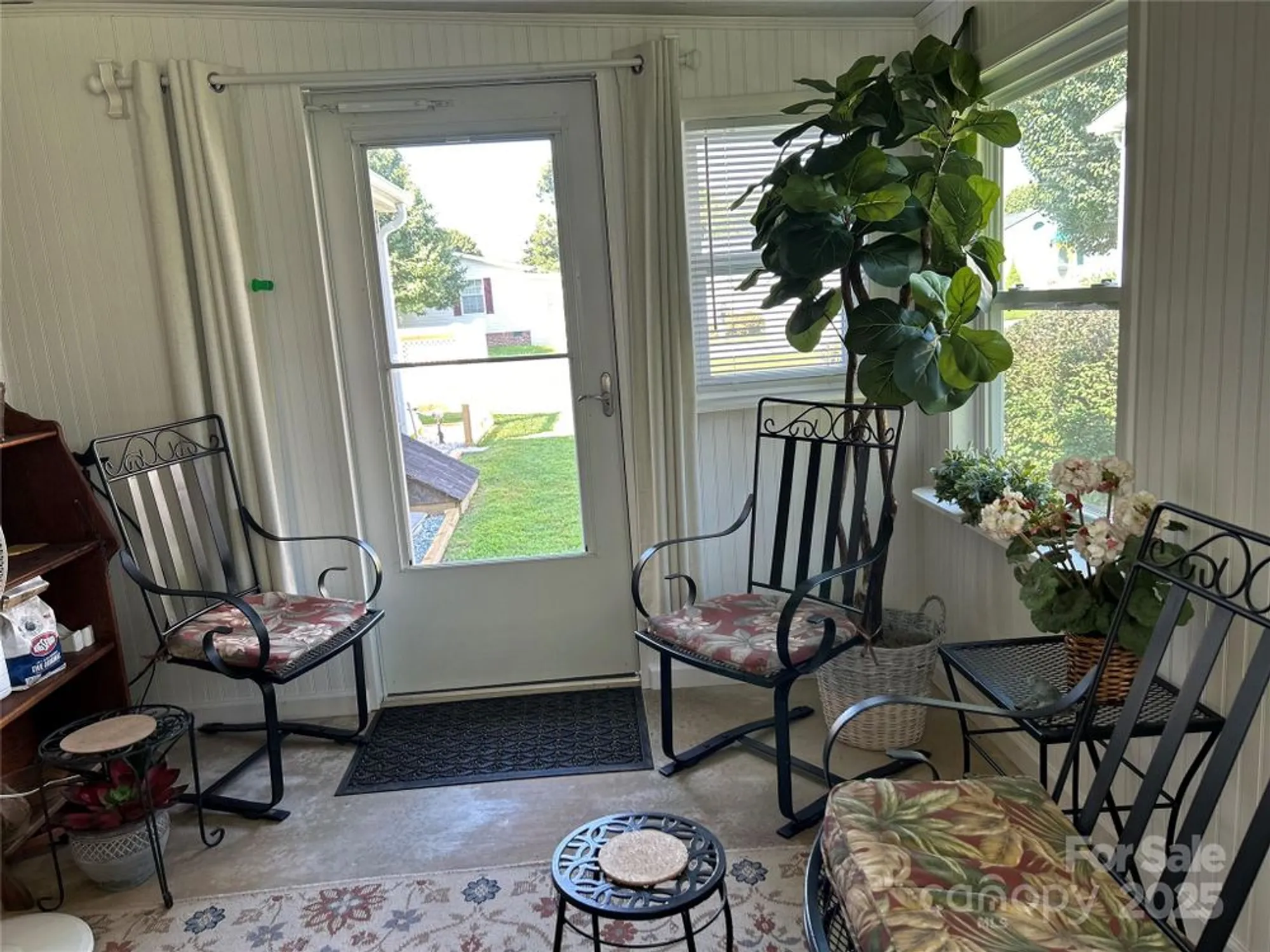 Property Slideshow image 36 of 43 | 429 riverwind dr, Hendersonville, NC, 28739