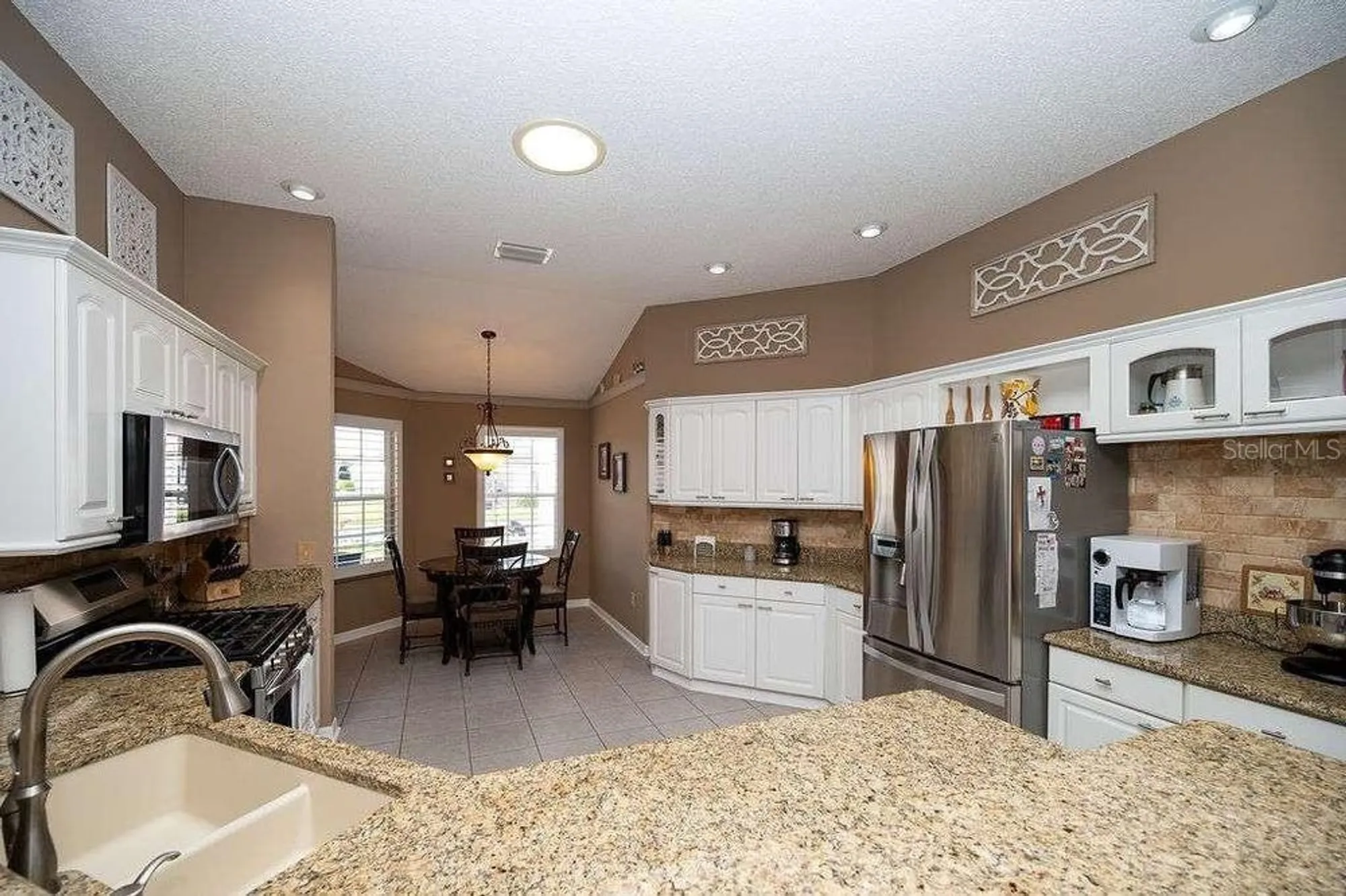 Property Slideshow image 8 of 24 | 3165 hudson ct, The Villages, FL, 32162