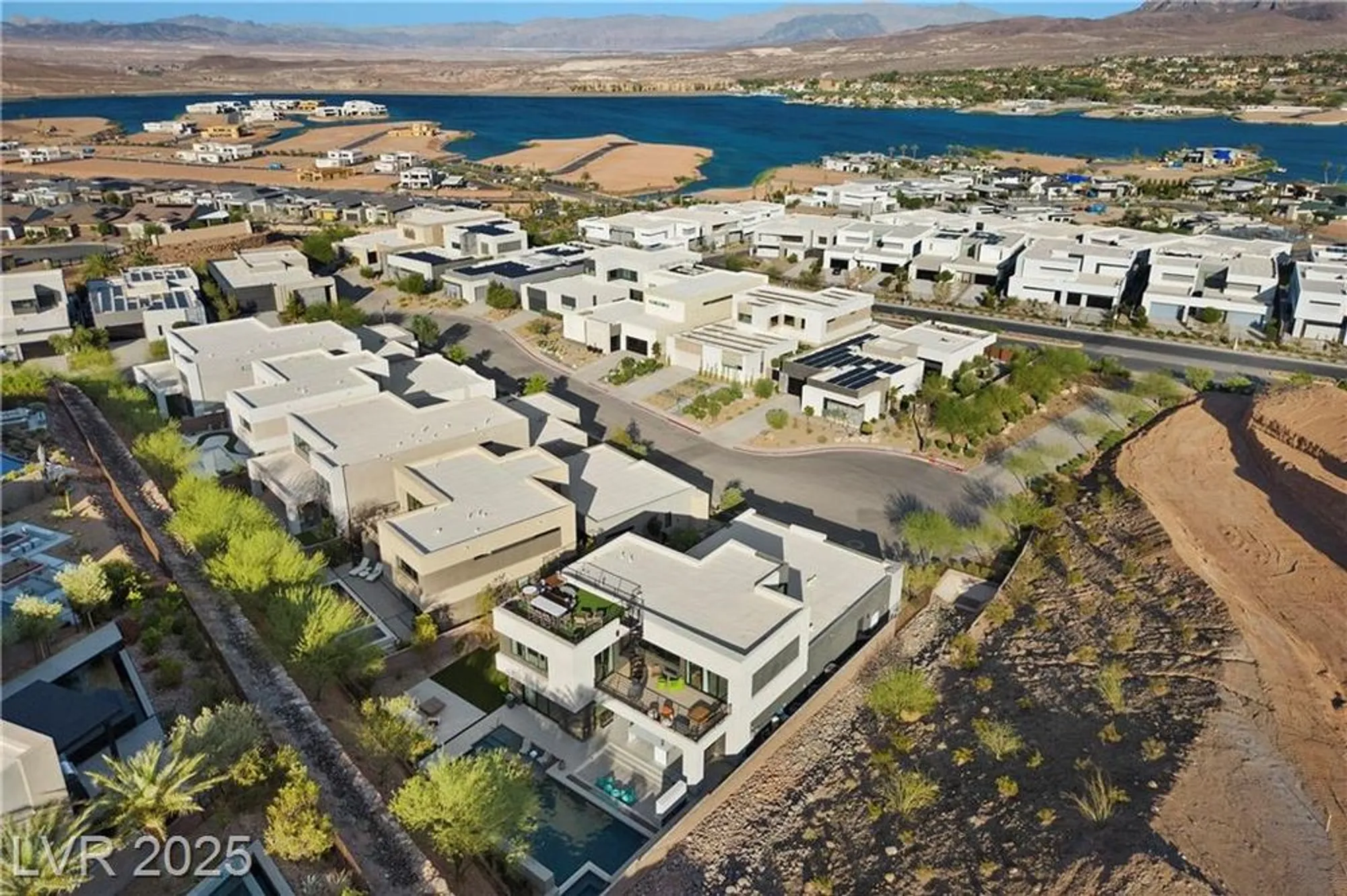 Property Slideshow image 84 of 99 | 5 highland cove ln, Henderson, NV, 89011